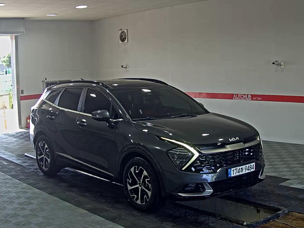 2023 - kia sportage