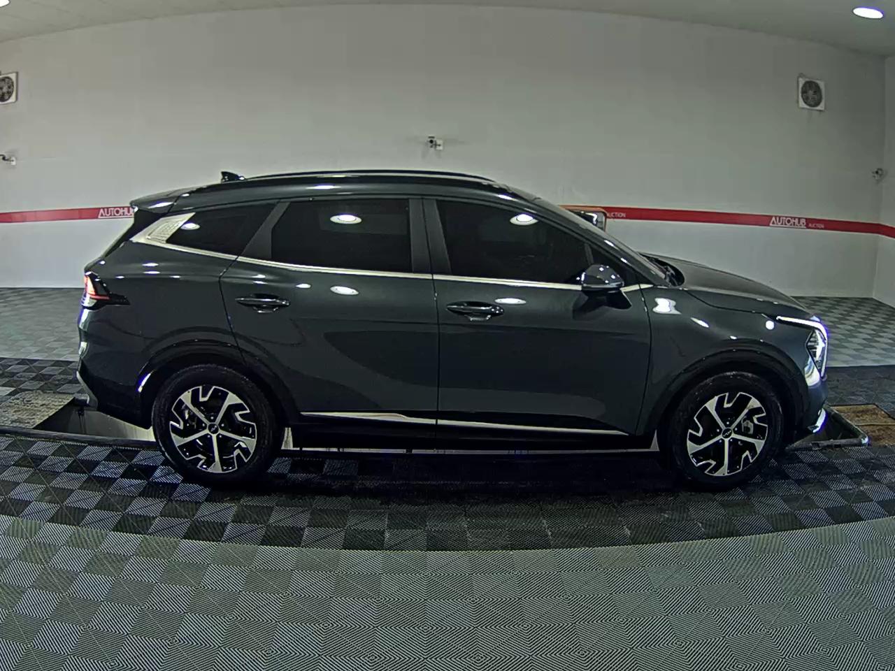 2023 - kia sportage