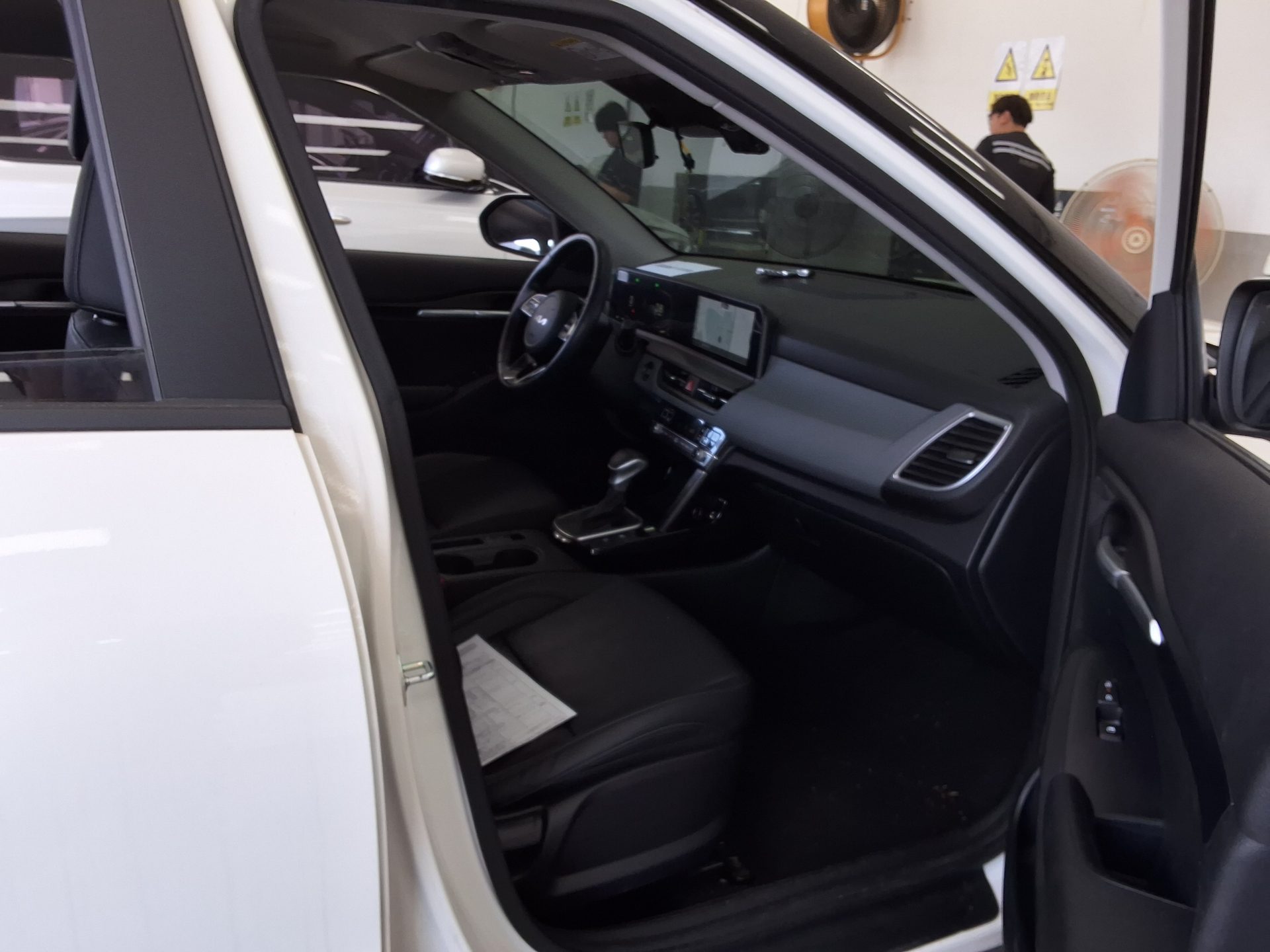 2023 - kia seltos