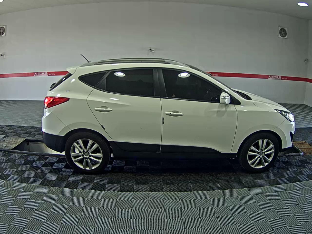 2012 - hyundai tucson
