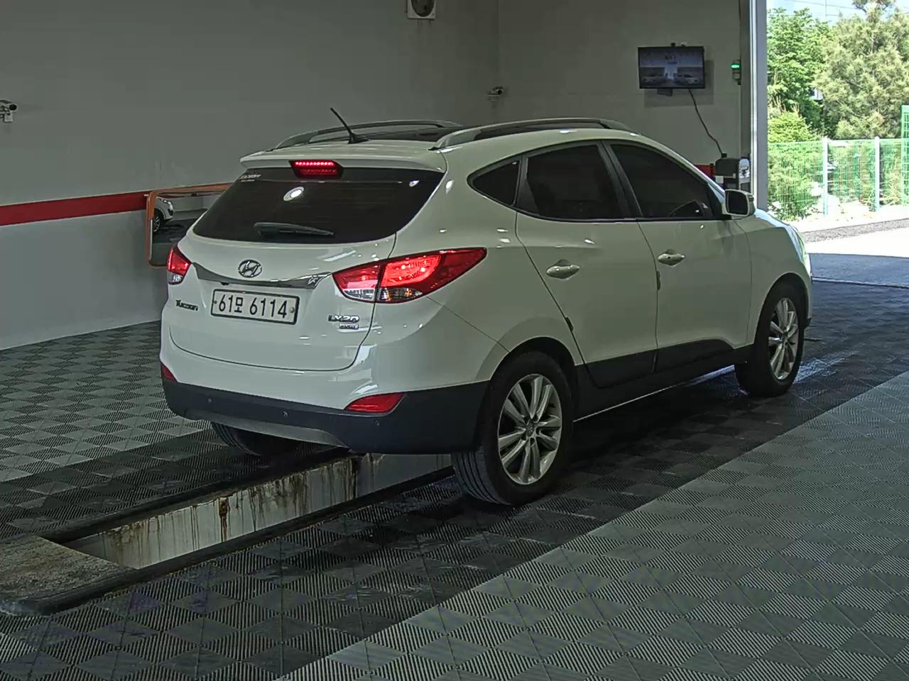 2012 - hyundai tucson