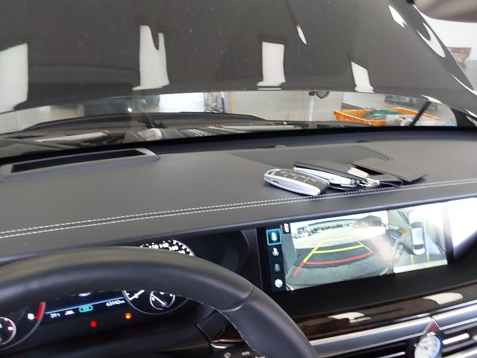 2019 - genesis g90