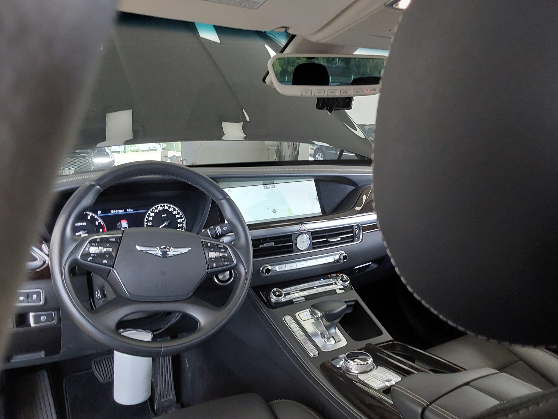 2019 - genesis g90