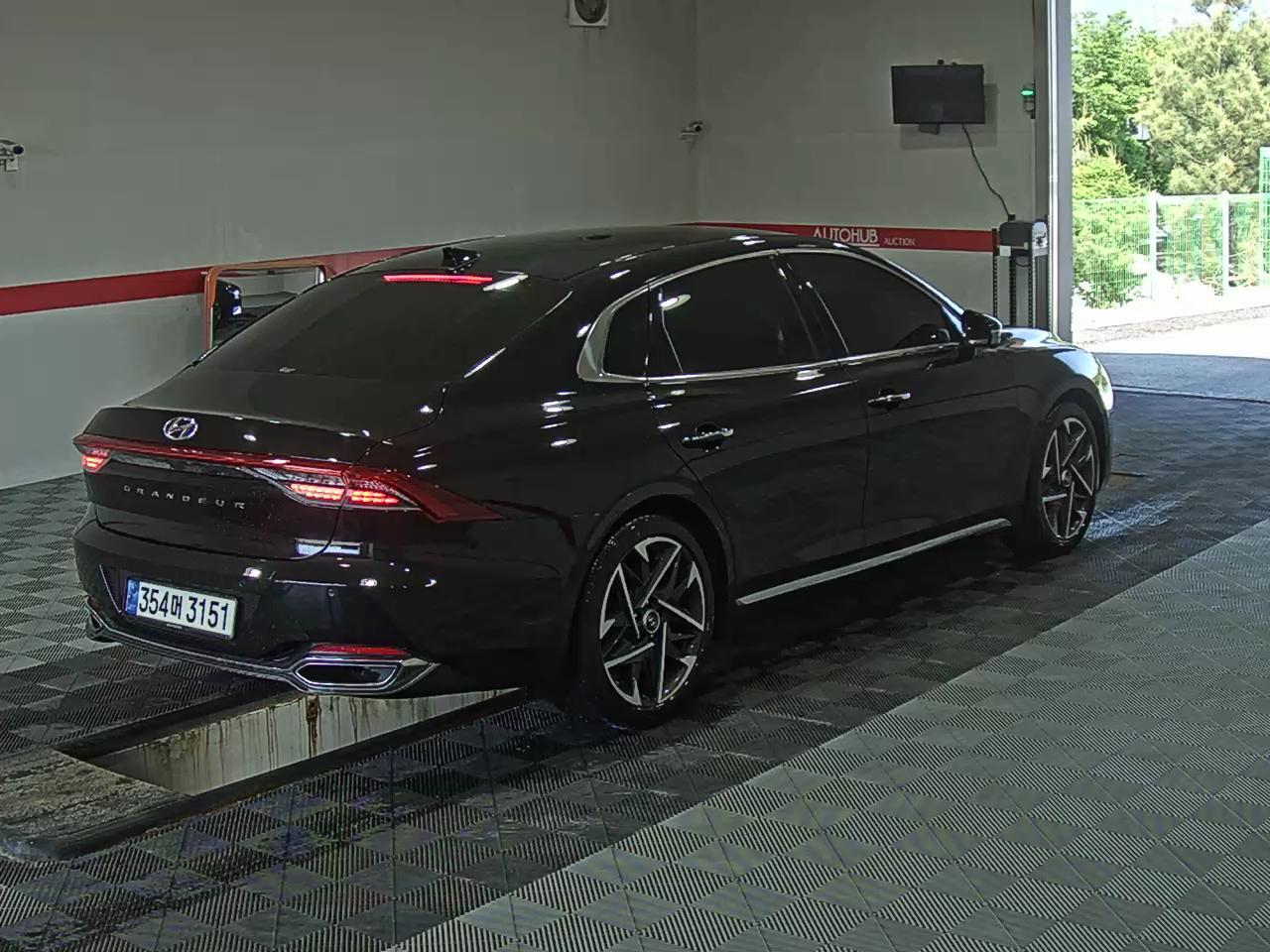 2022 - hyundai grandeur