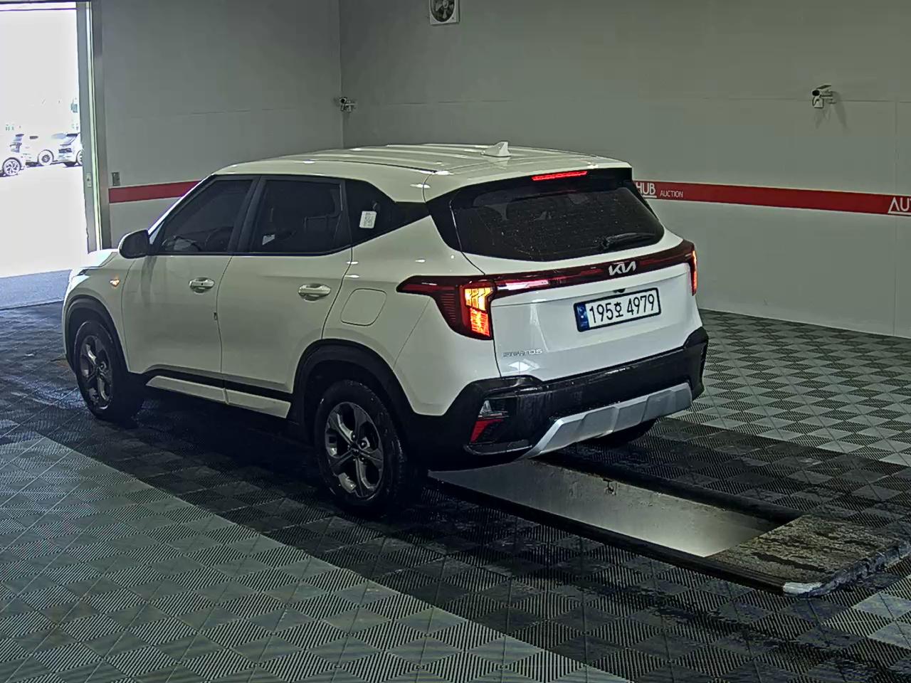 2023 - kia seltos