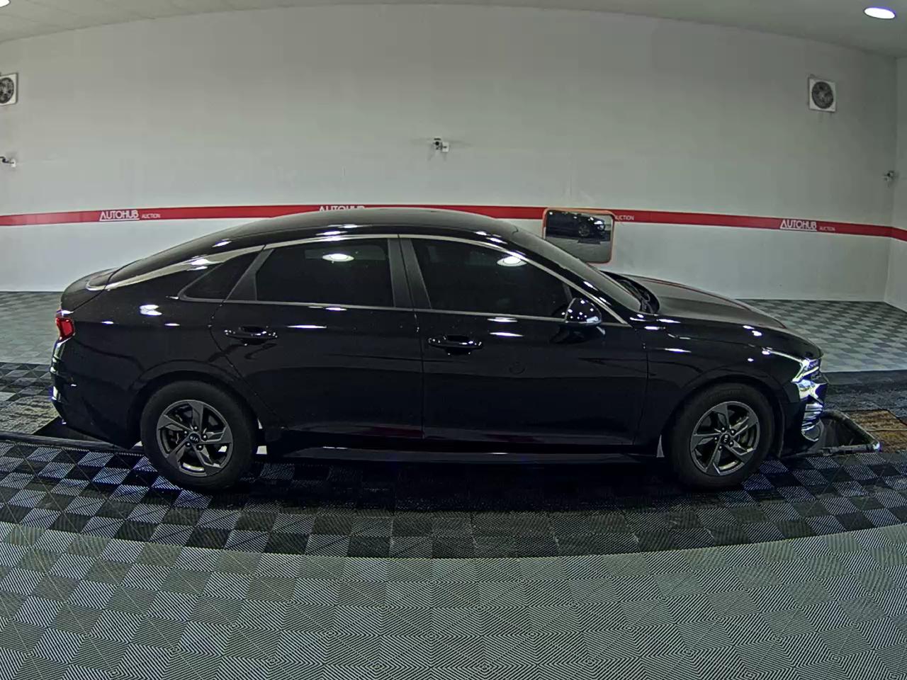 2021 - kia k5