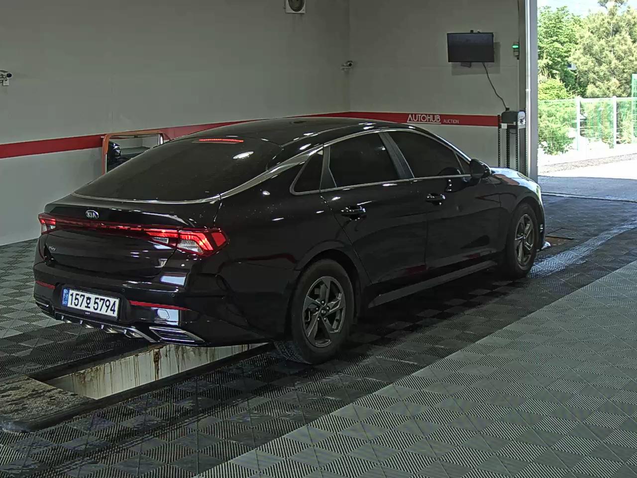 2021 - kia k5