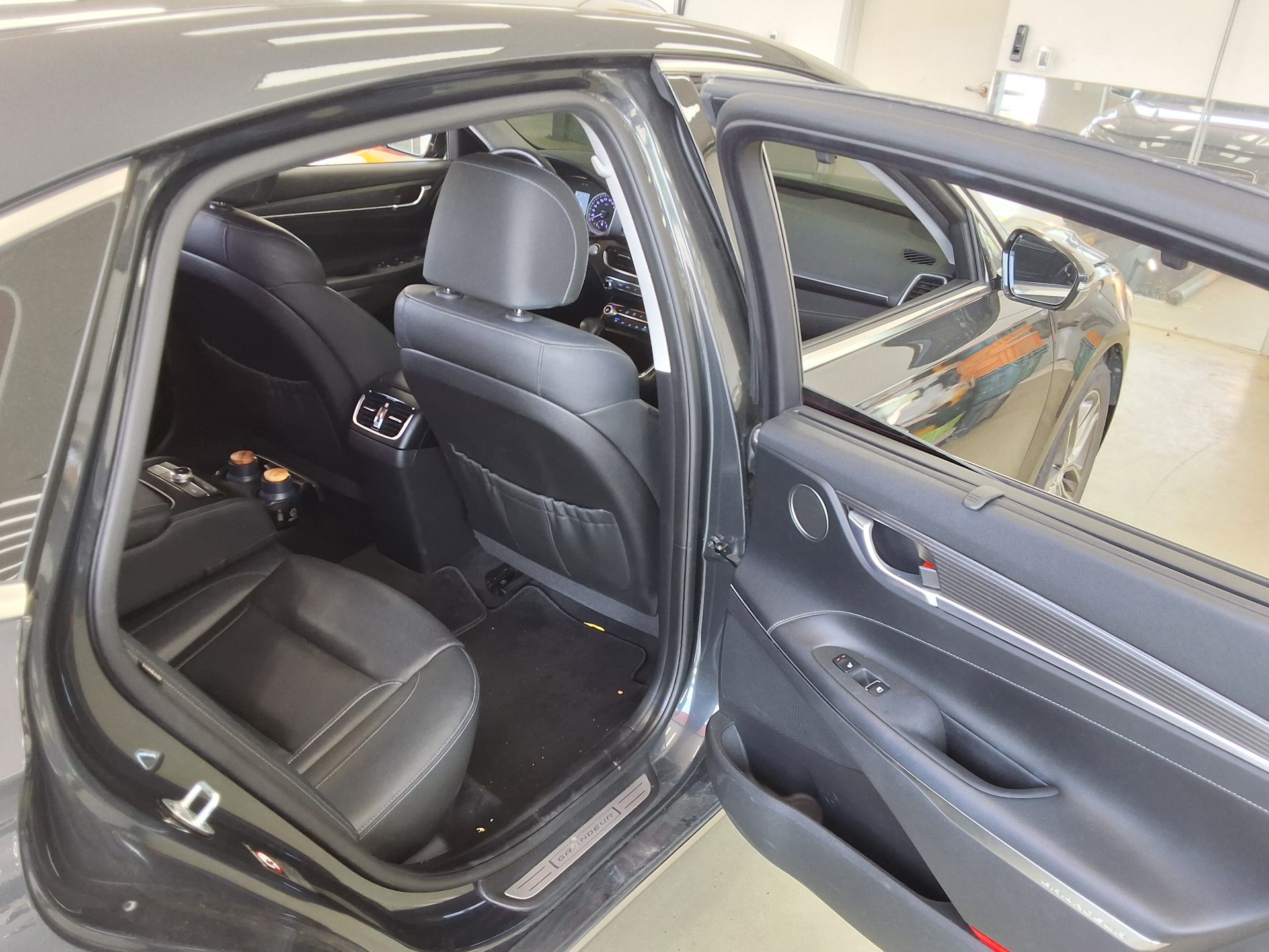 2017 - hyundai grandeur