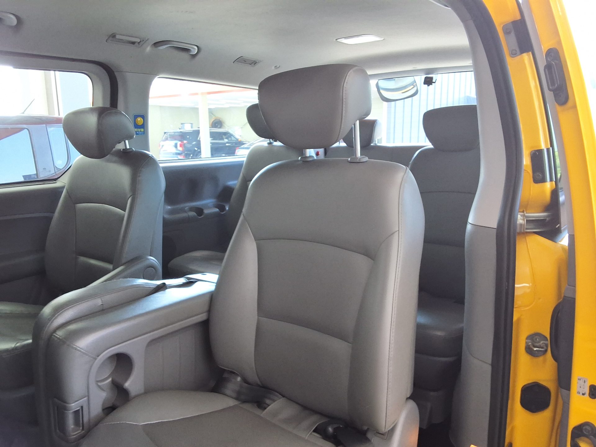 2013 - hyundai grand starex