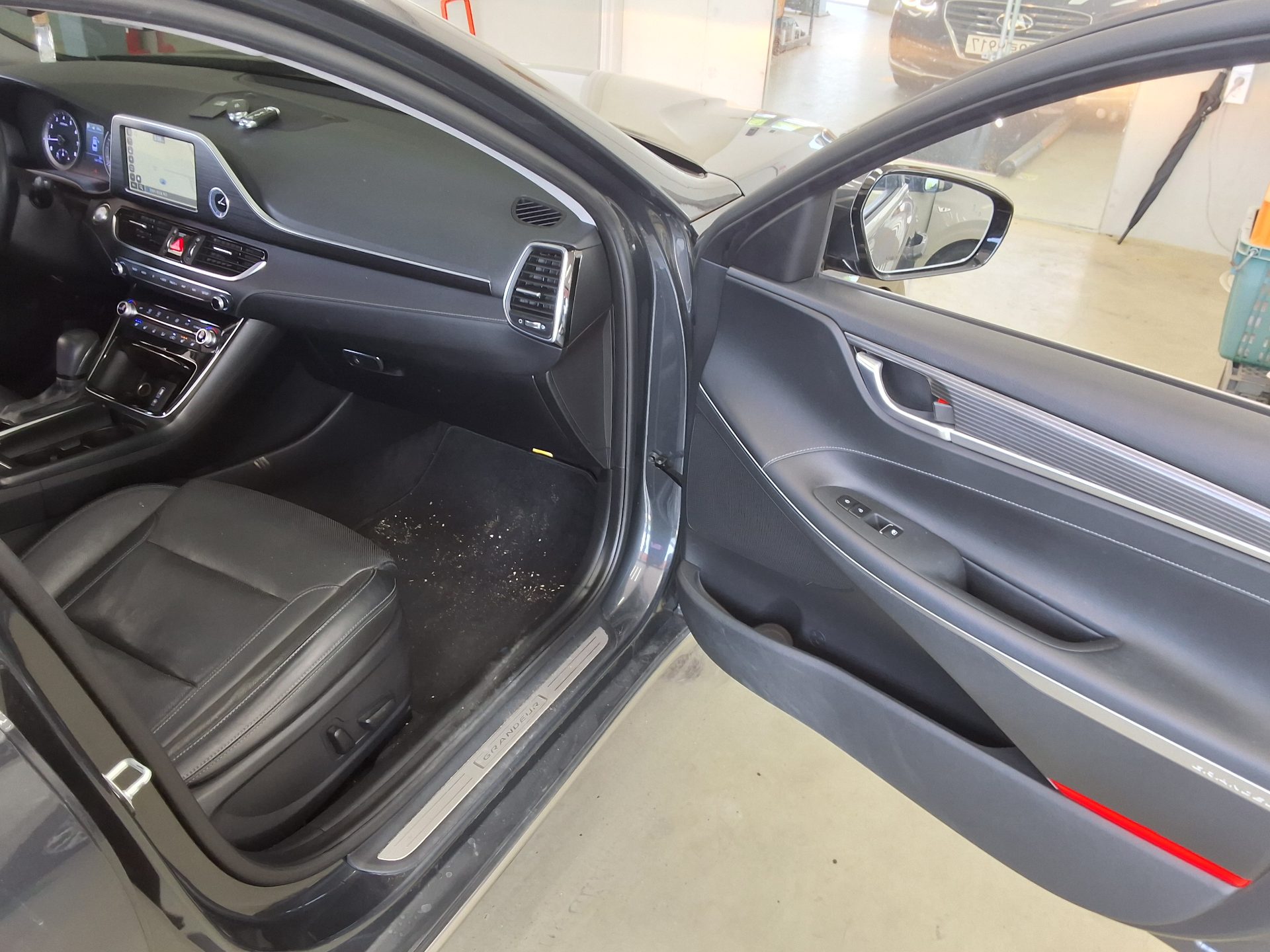 2017 - hyundai grandeur