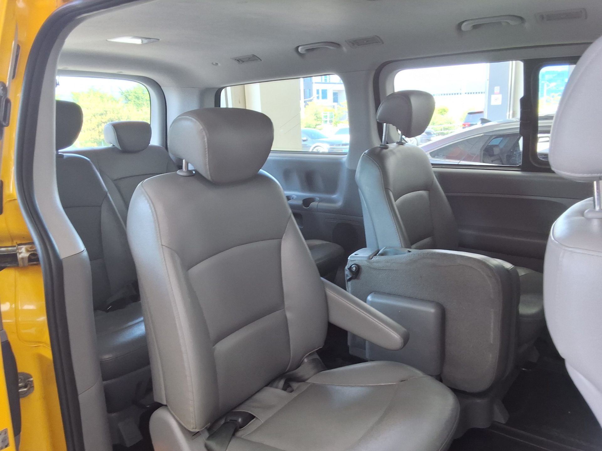 2013 - hyundai grand starex