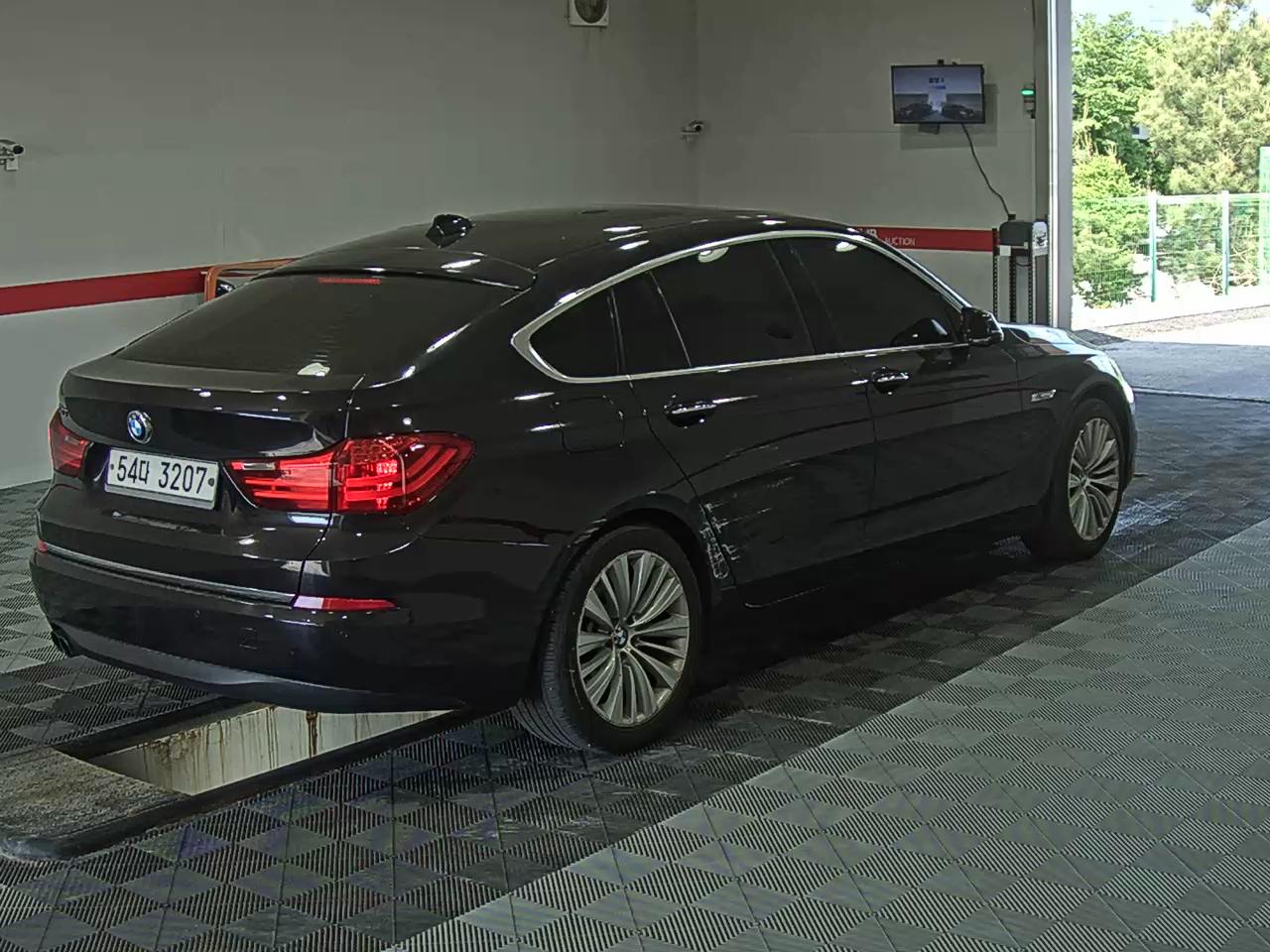 2017 - bmw gran turismo