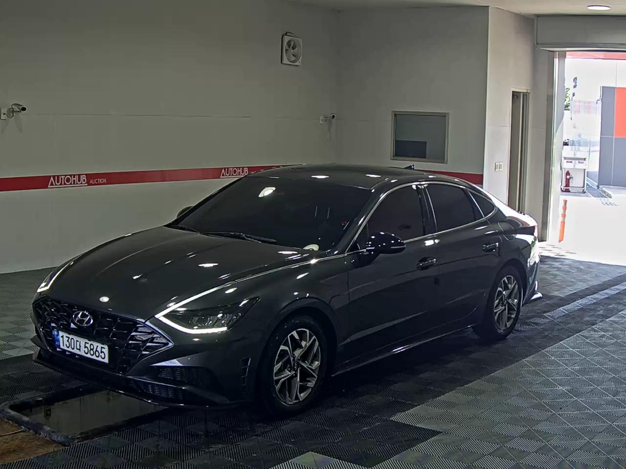 HYUNDAI SONATA (DN8)