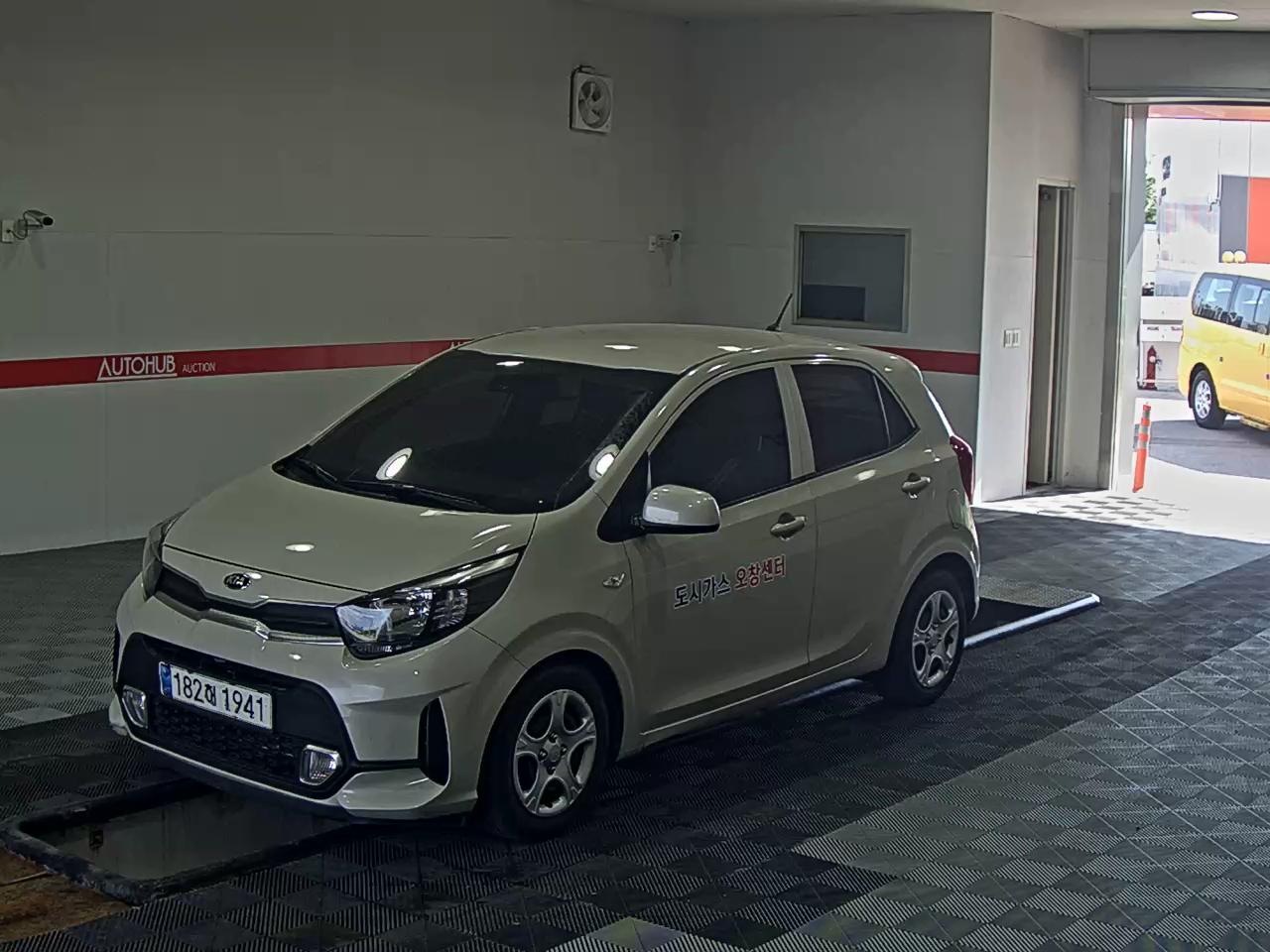 Kia Morning - 1