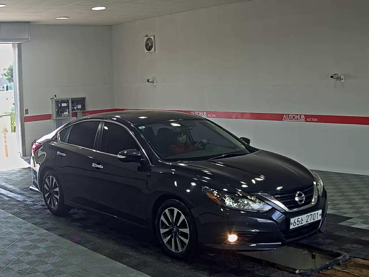 2017 - nissan altima