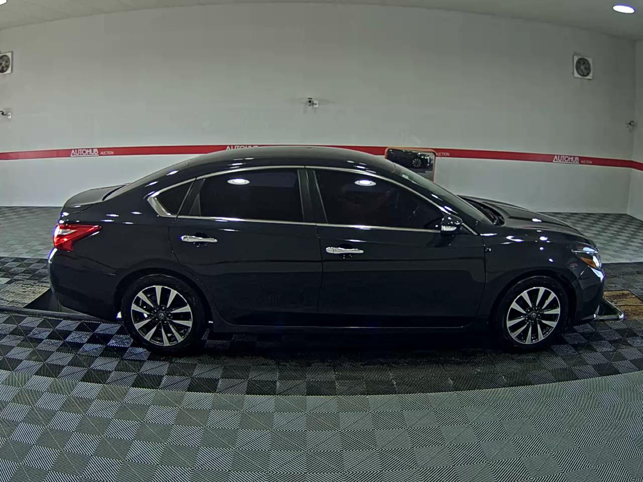 2017 - nissan altima