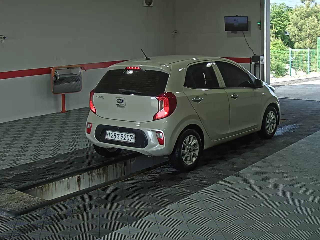 2020 - kia morning