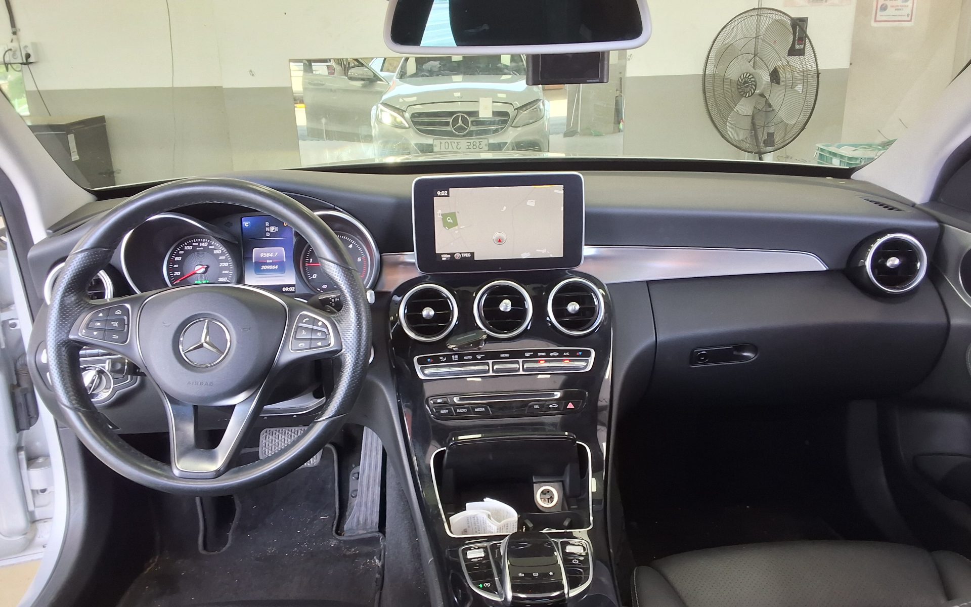 Mercedes-Benz C-Class - 10