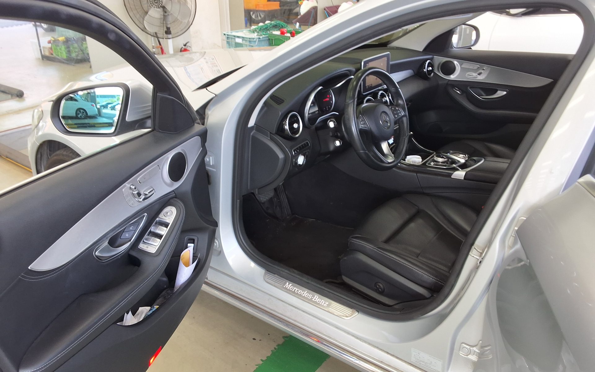 Mercedes-Benz C-Class - 9
