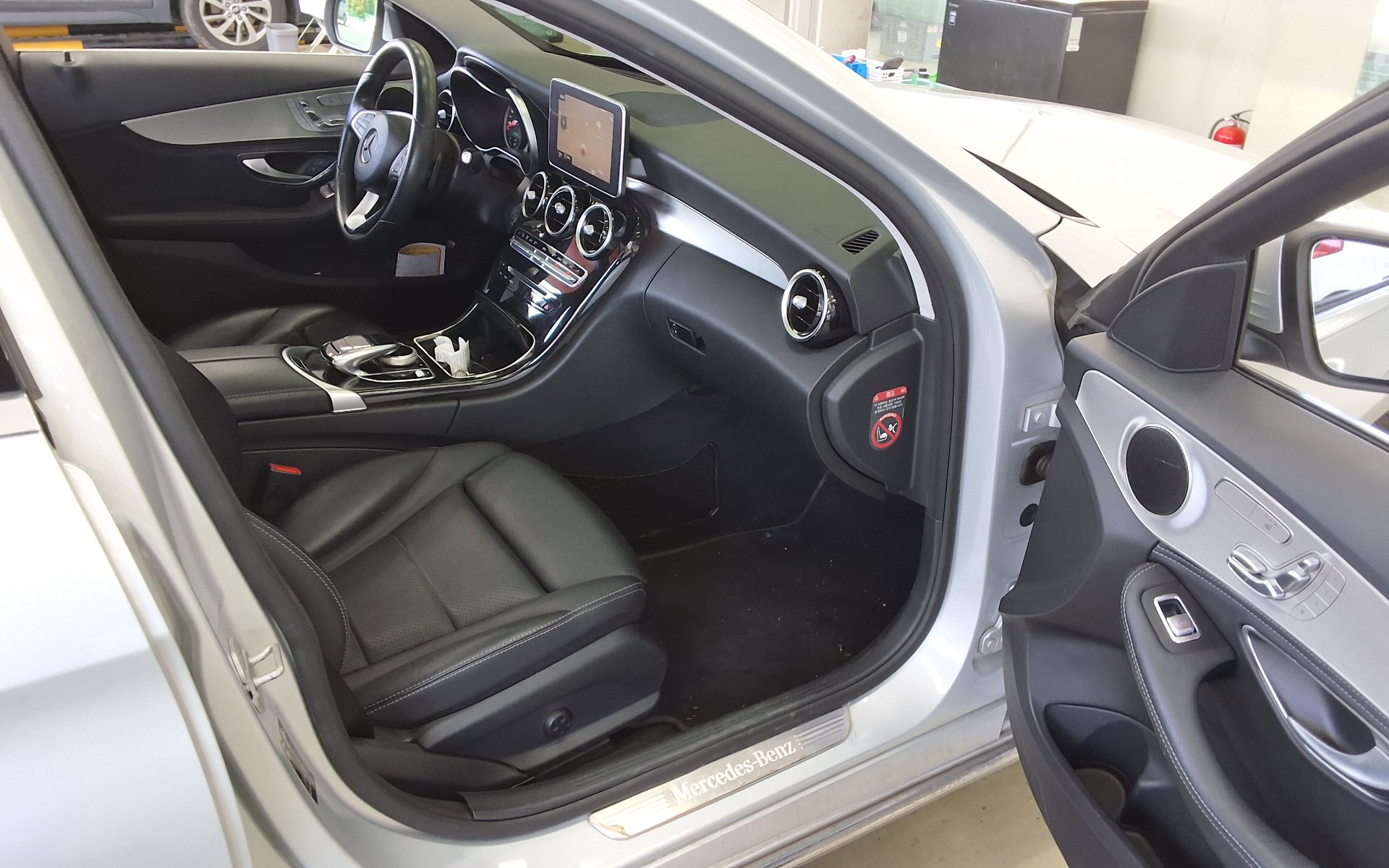 Mercedes-Benz C-Class - 13