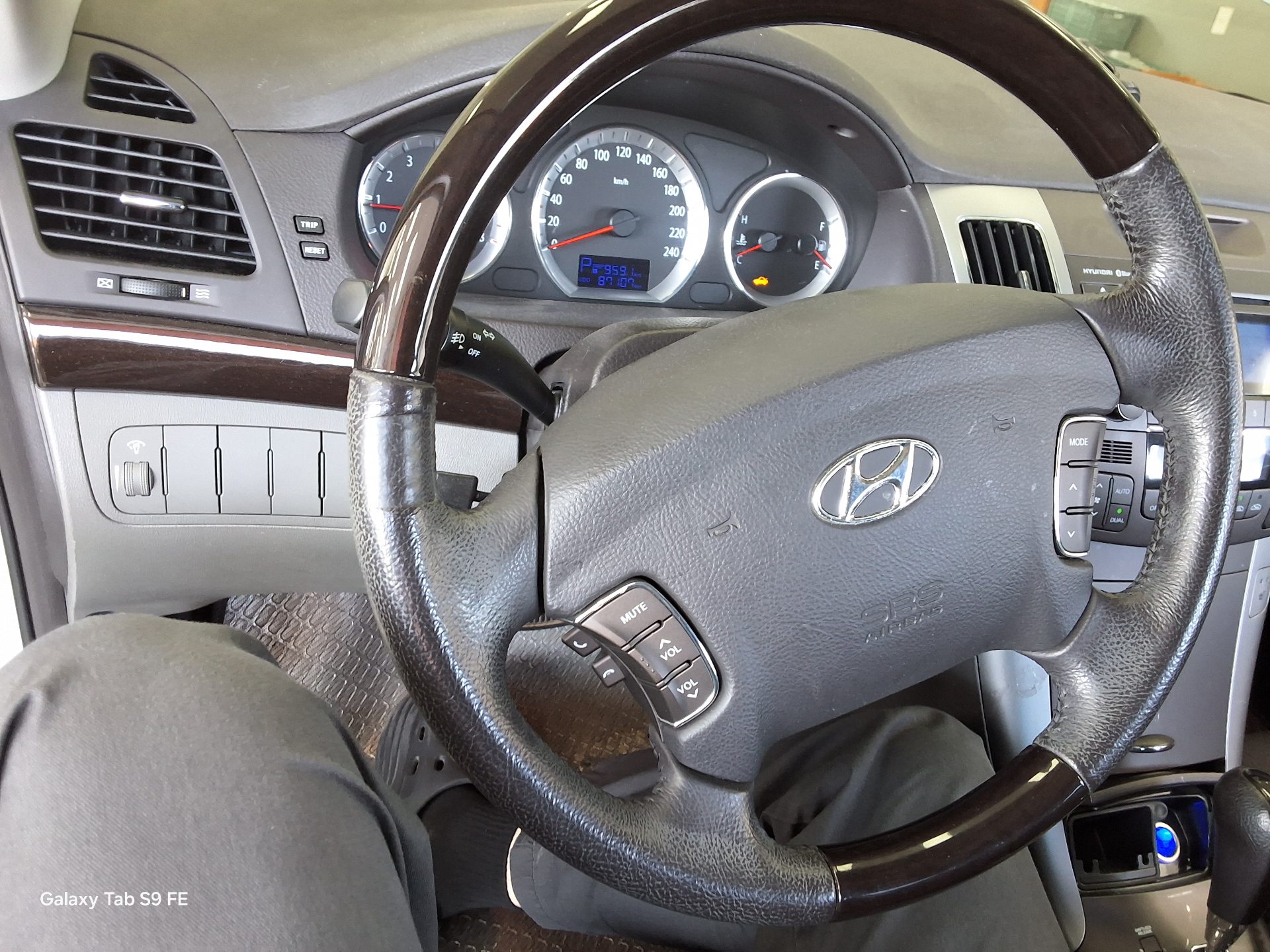 2010 - hyundai sonata
