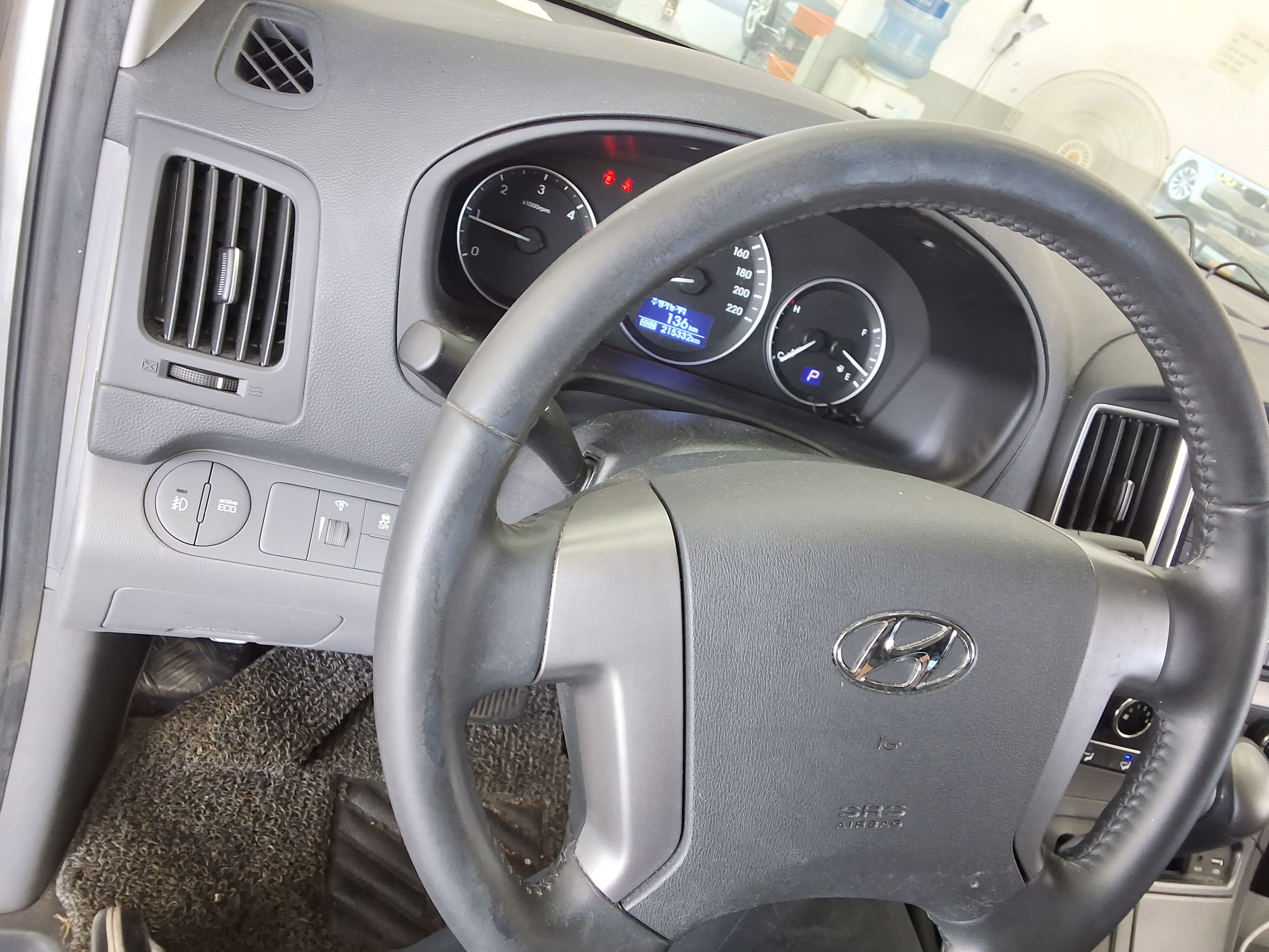 2020 - hyundai grand starex