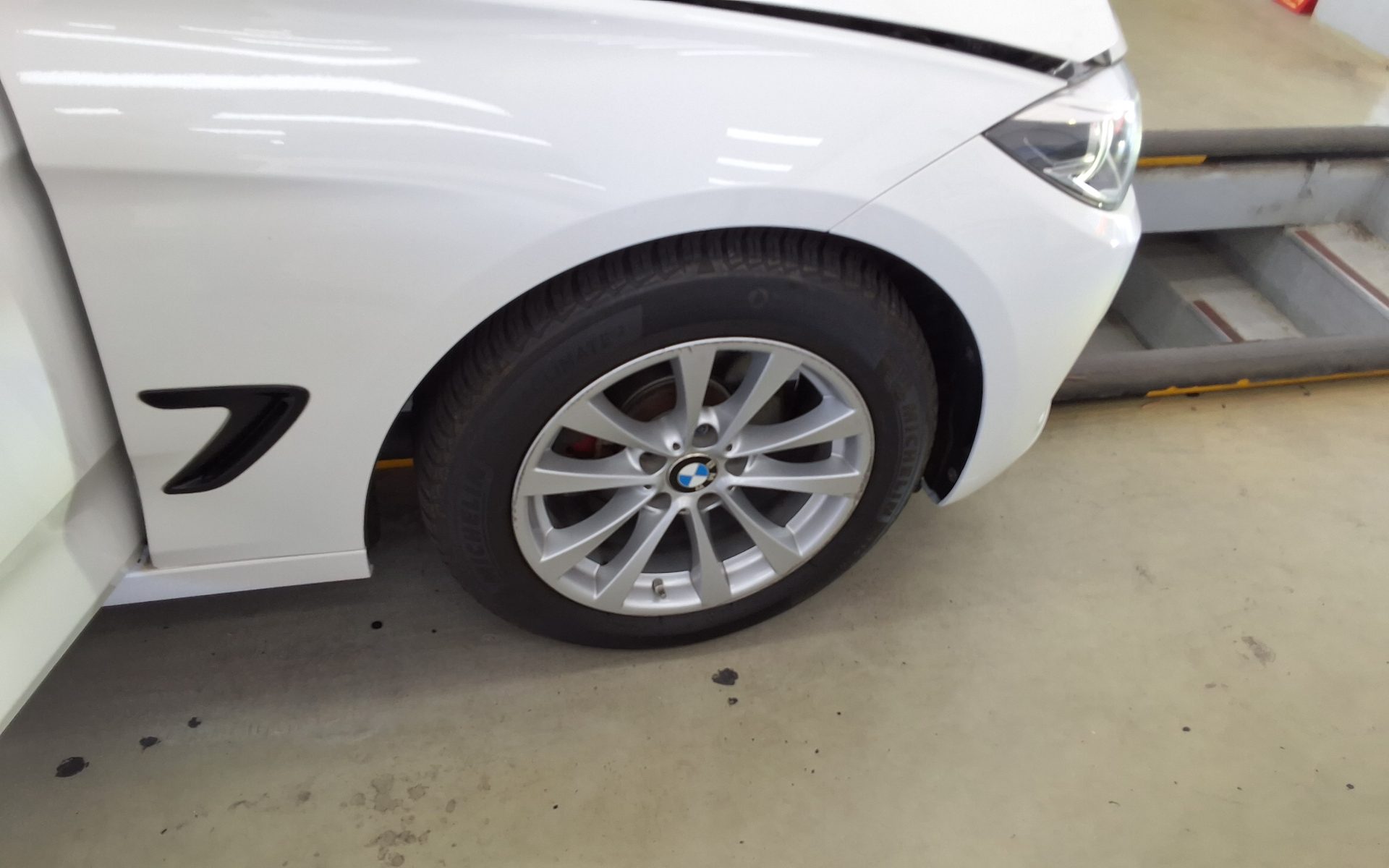 2017 - bmw gran turismo