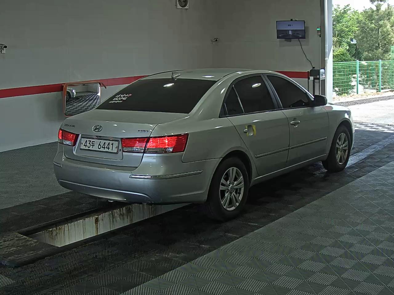 2010 - hyundai sonata