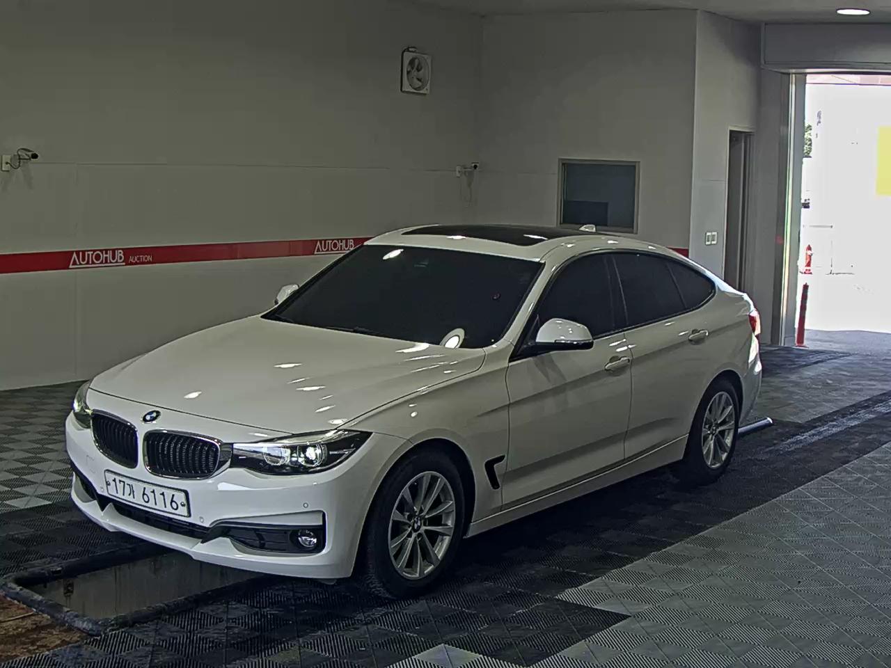 BMW GRAN TURISMO () 3 SERIES 320d xDrive