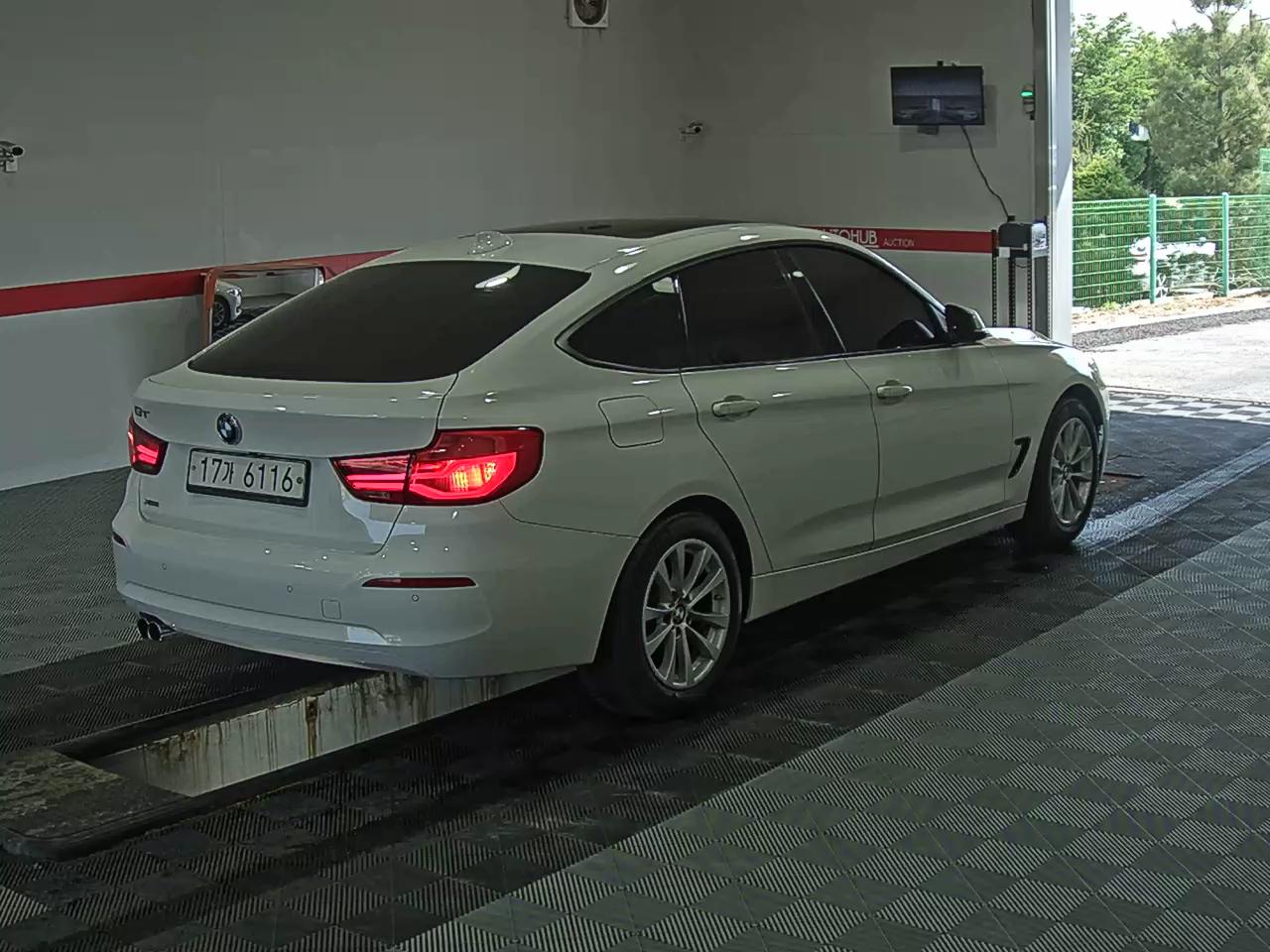 2017 - bmw gran turismo