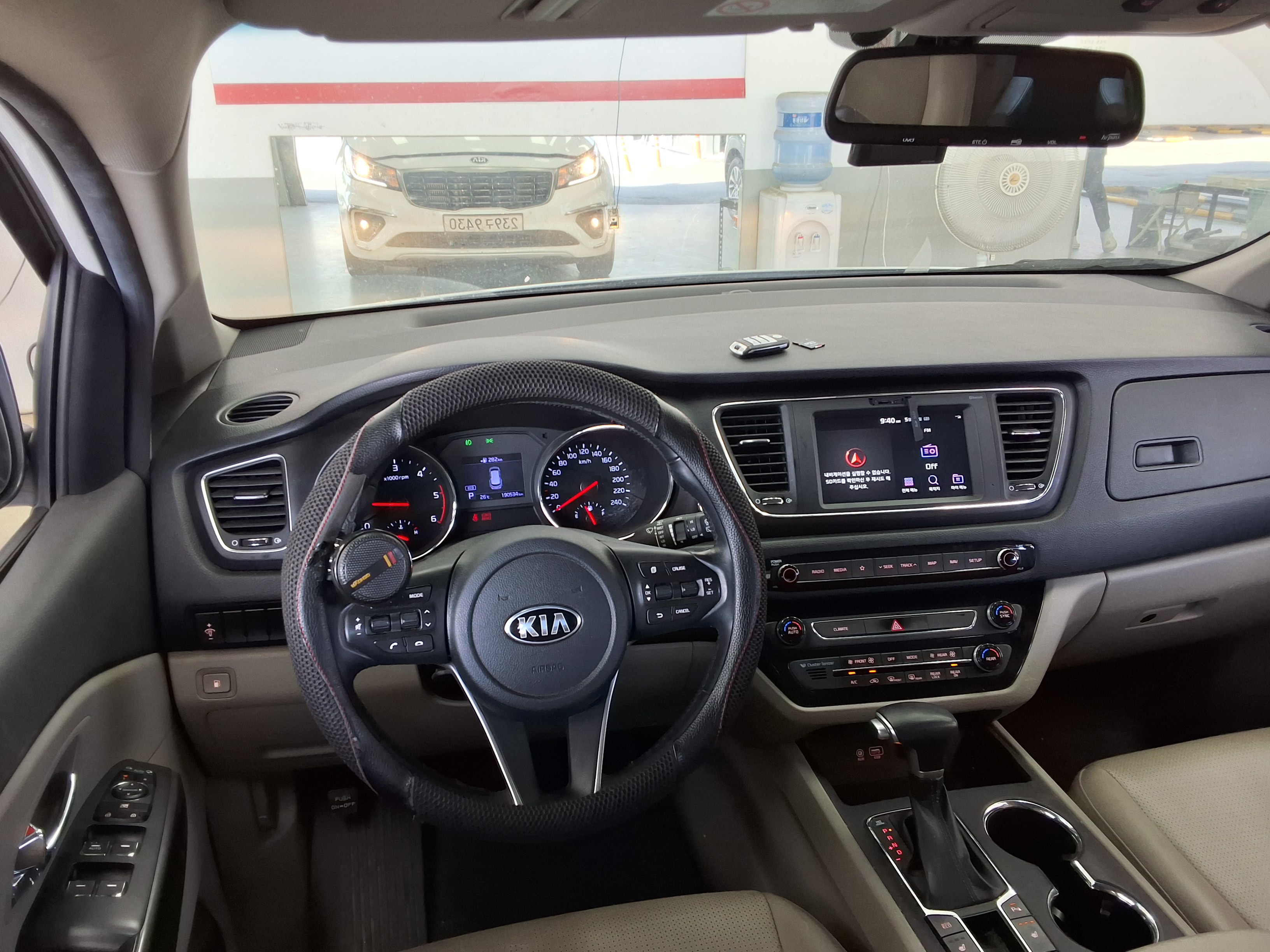 2019 - kia carnival