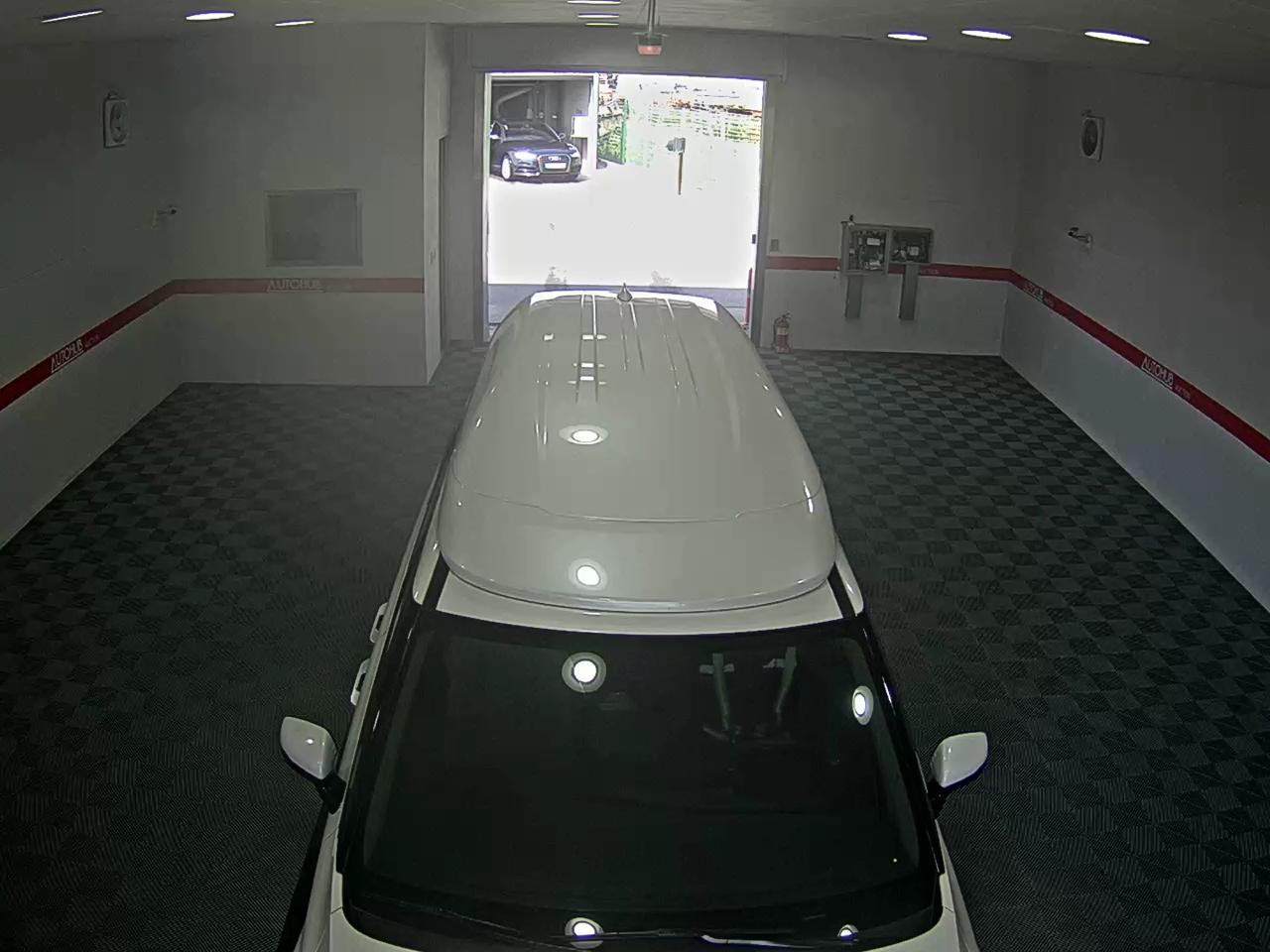 2023 - kia carnival