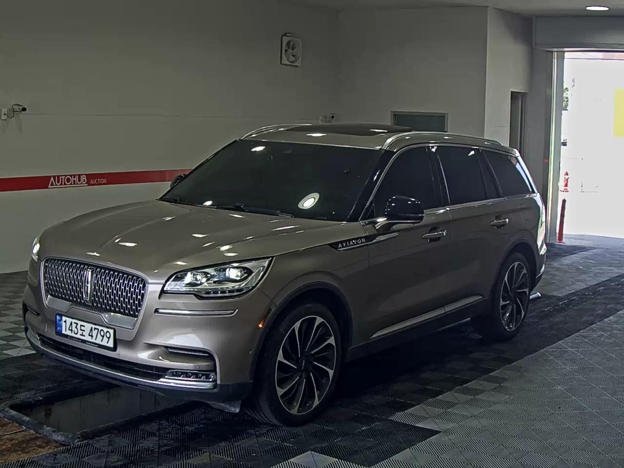 Lincoln Aviator
