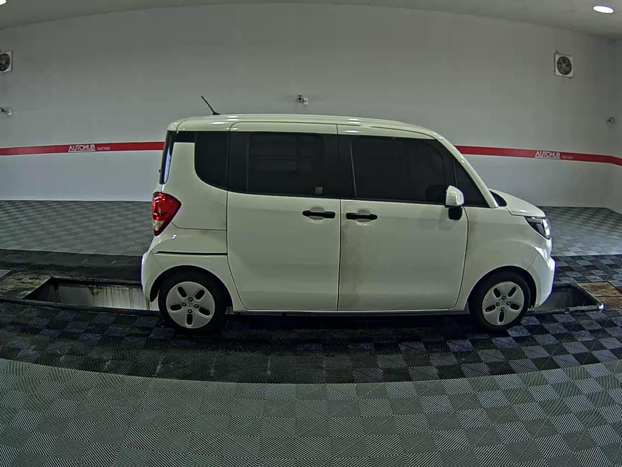 2022 - kia ray