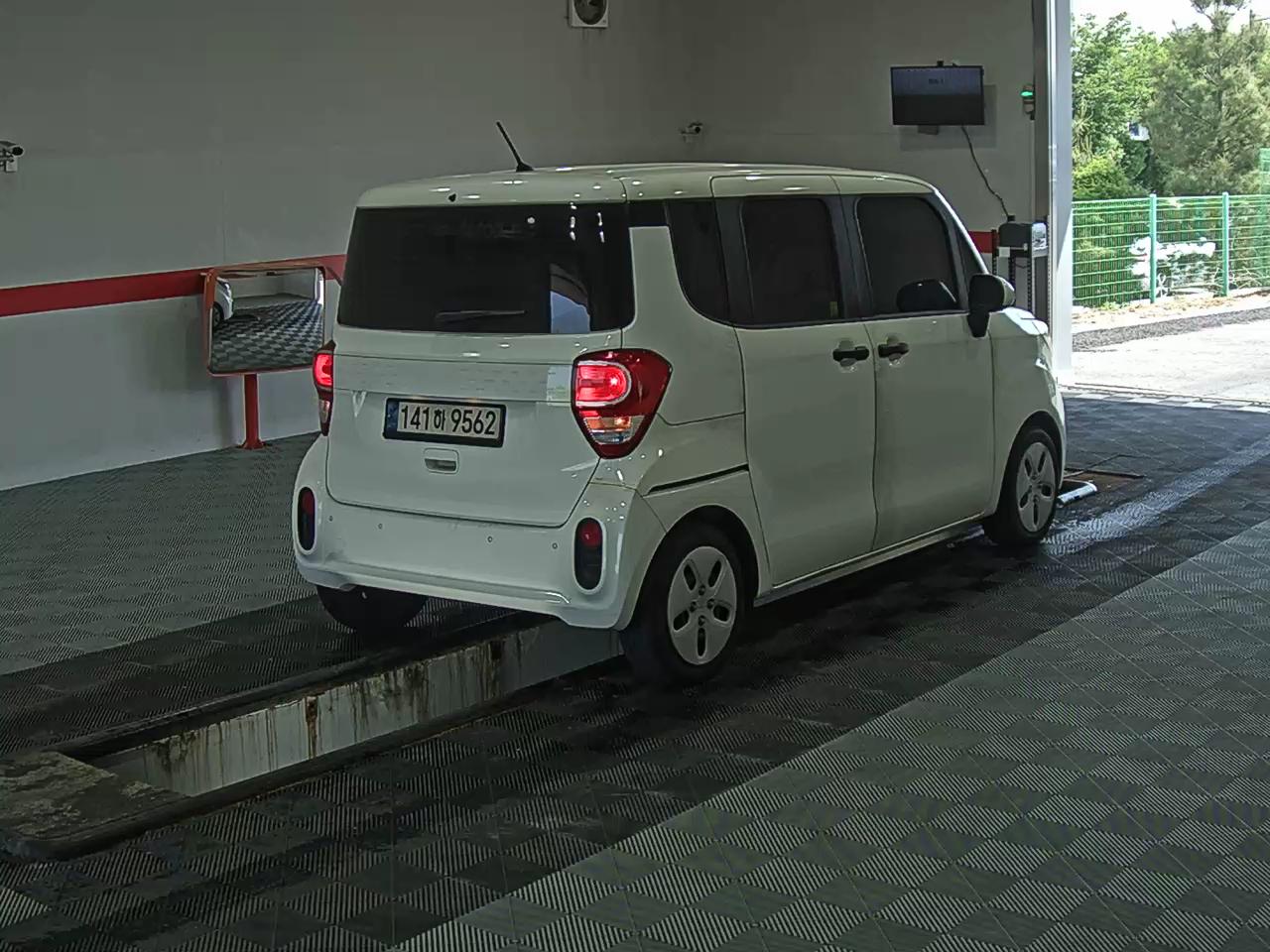 2022 - kia ray