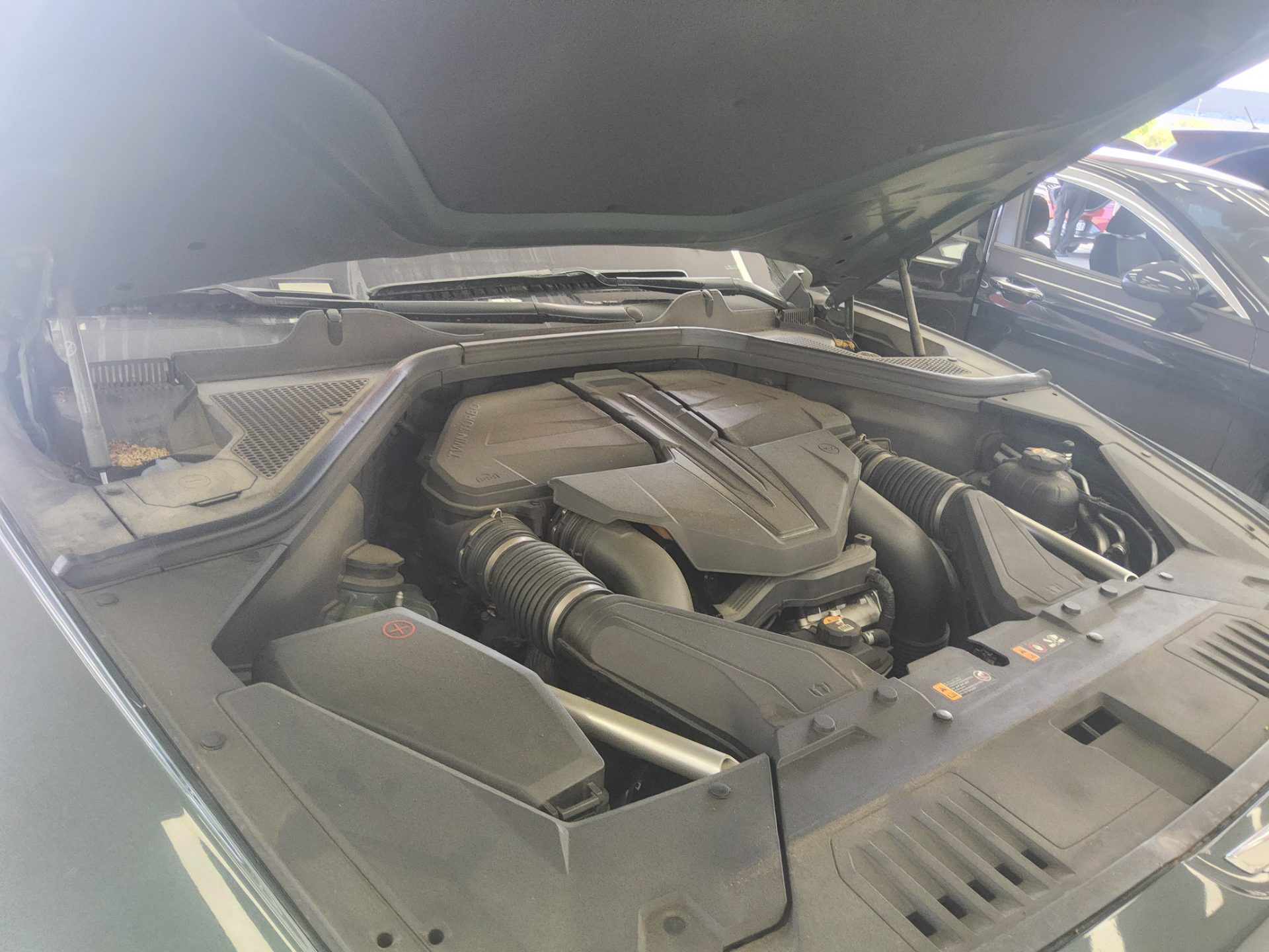 2022 - genesis gv80