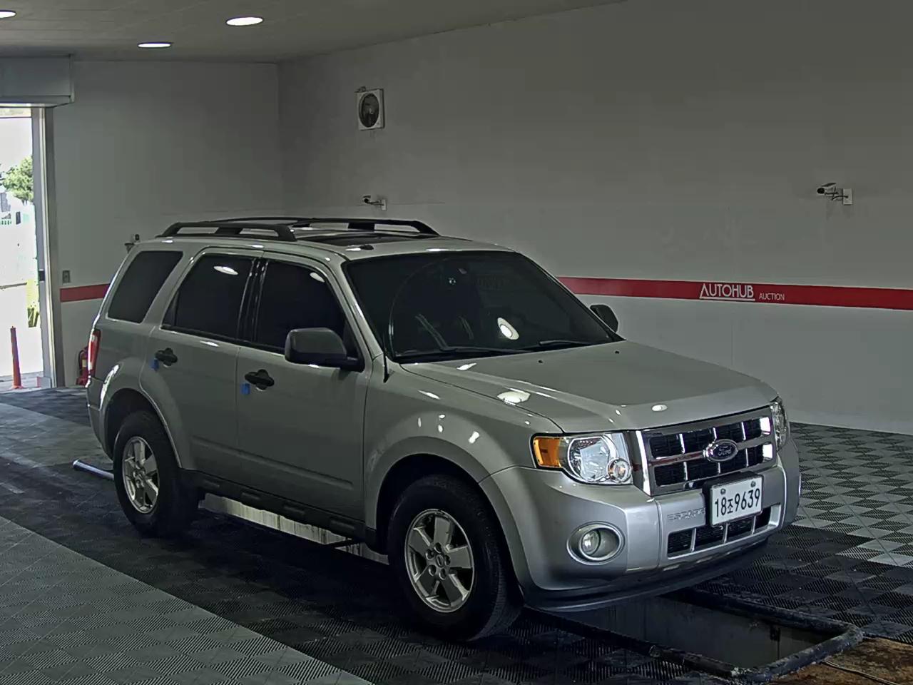 2011 - ford escape
