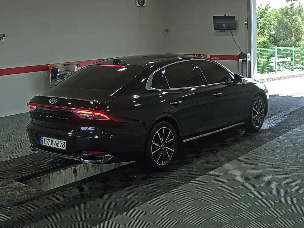 2022 - hyundai grandeur