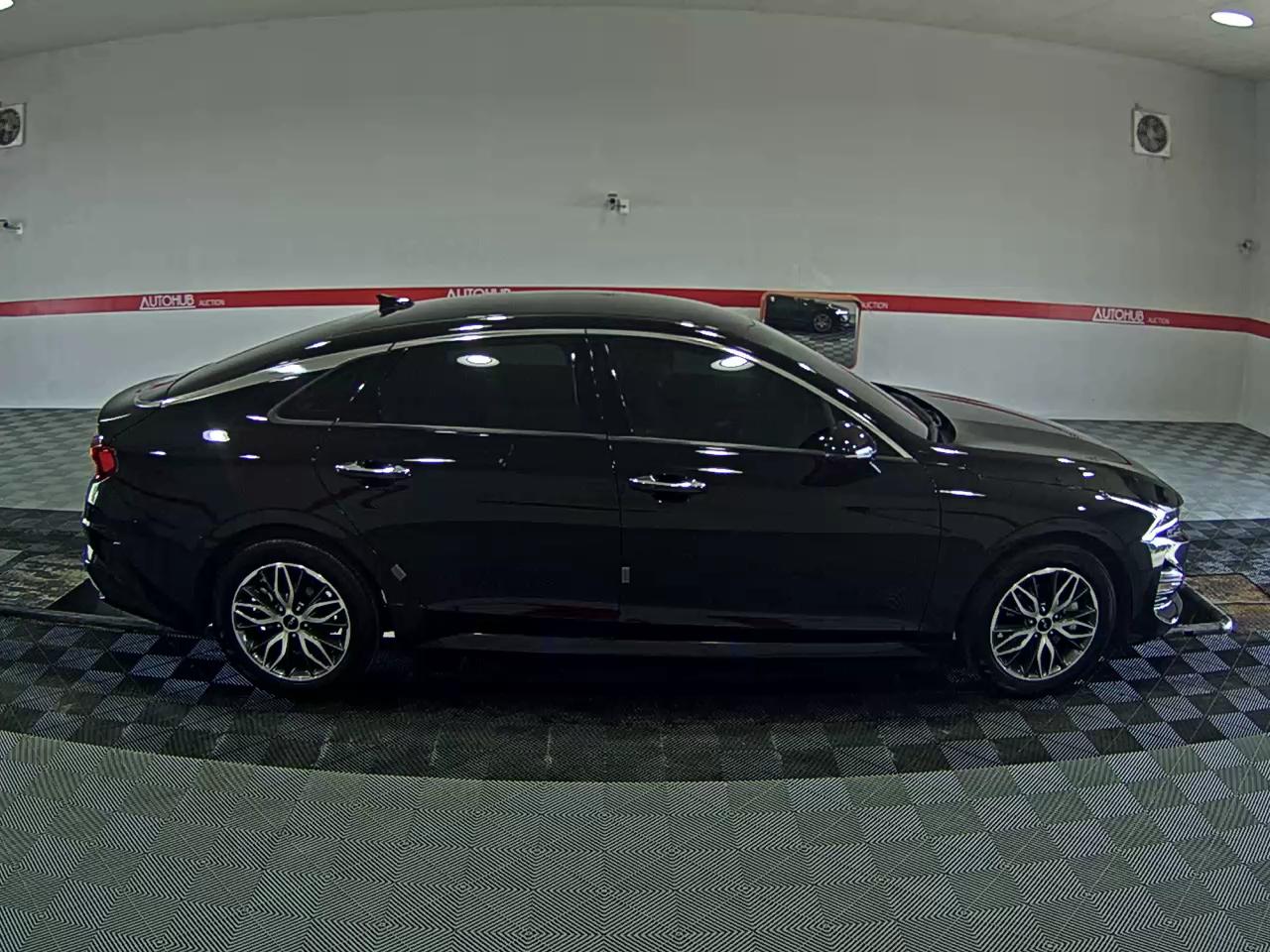 2023 - kia k5