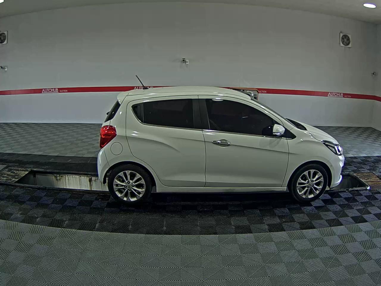 2019 - chevrolet spark