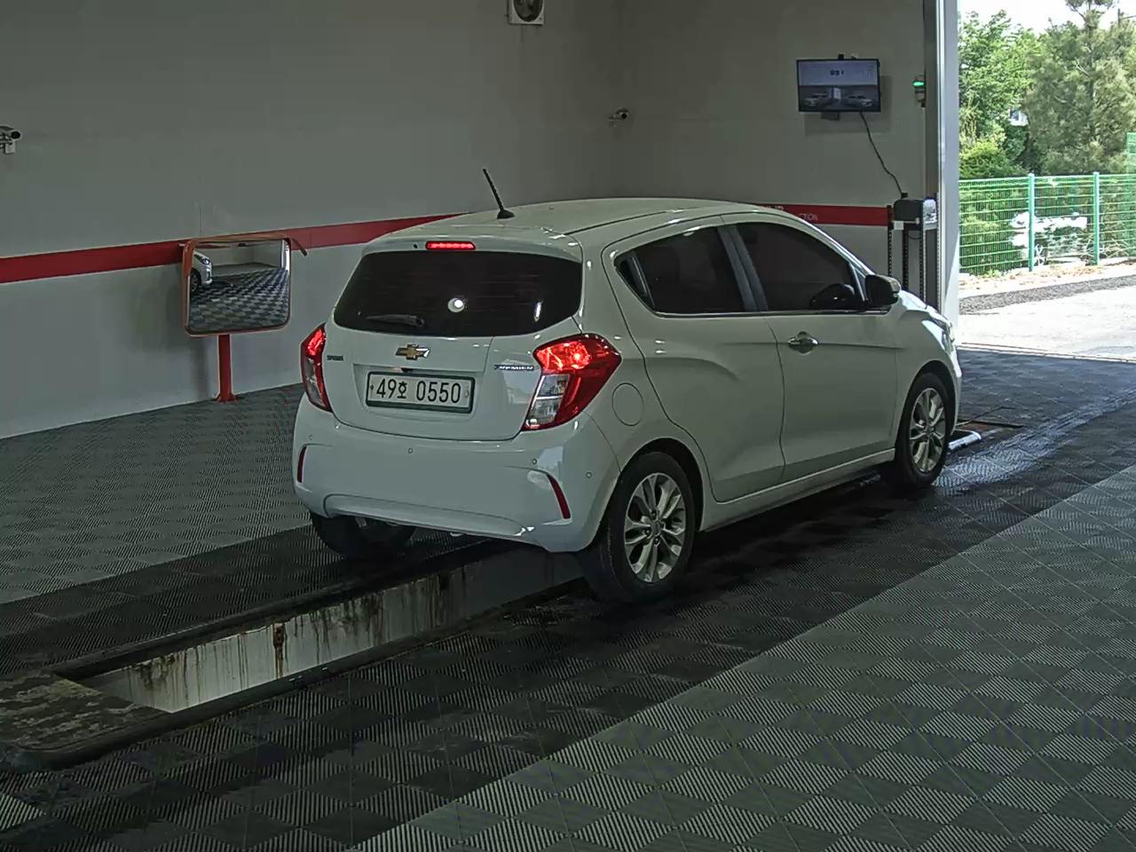 2019 - chevrolet spark