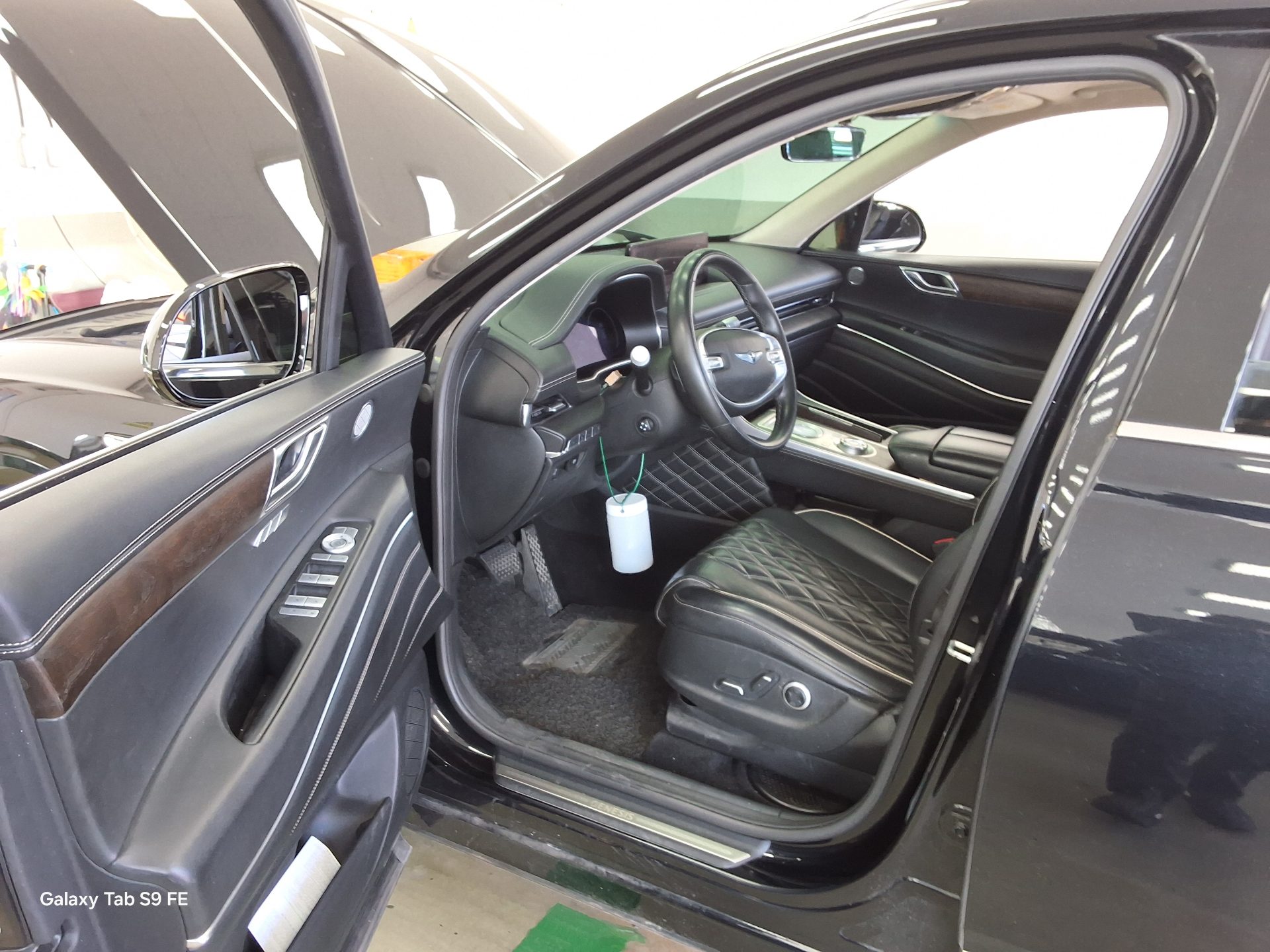 2021 - genesis gv80