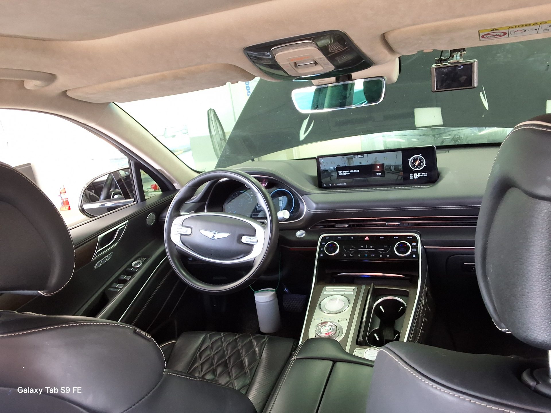 2021 - genesis gv80