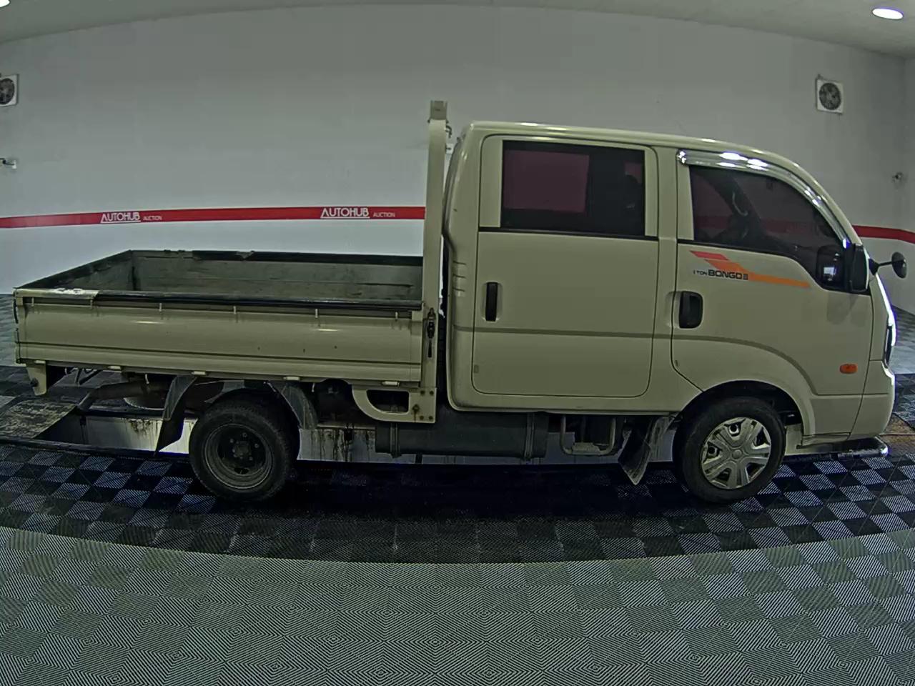 2017 - kia bongo