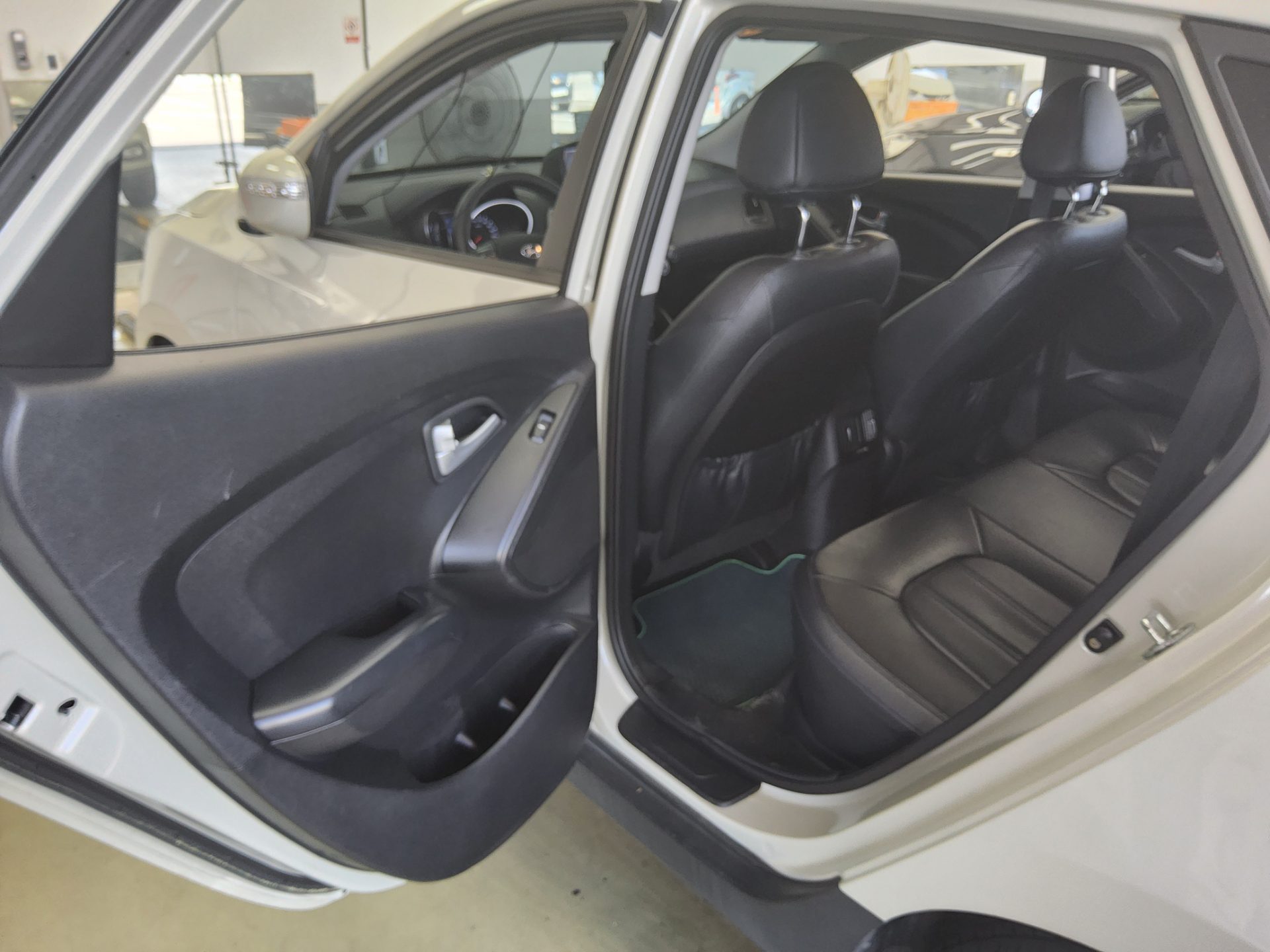 2014 - hyundai tucson