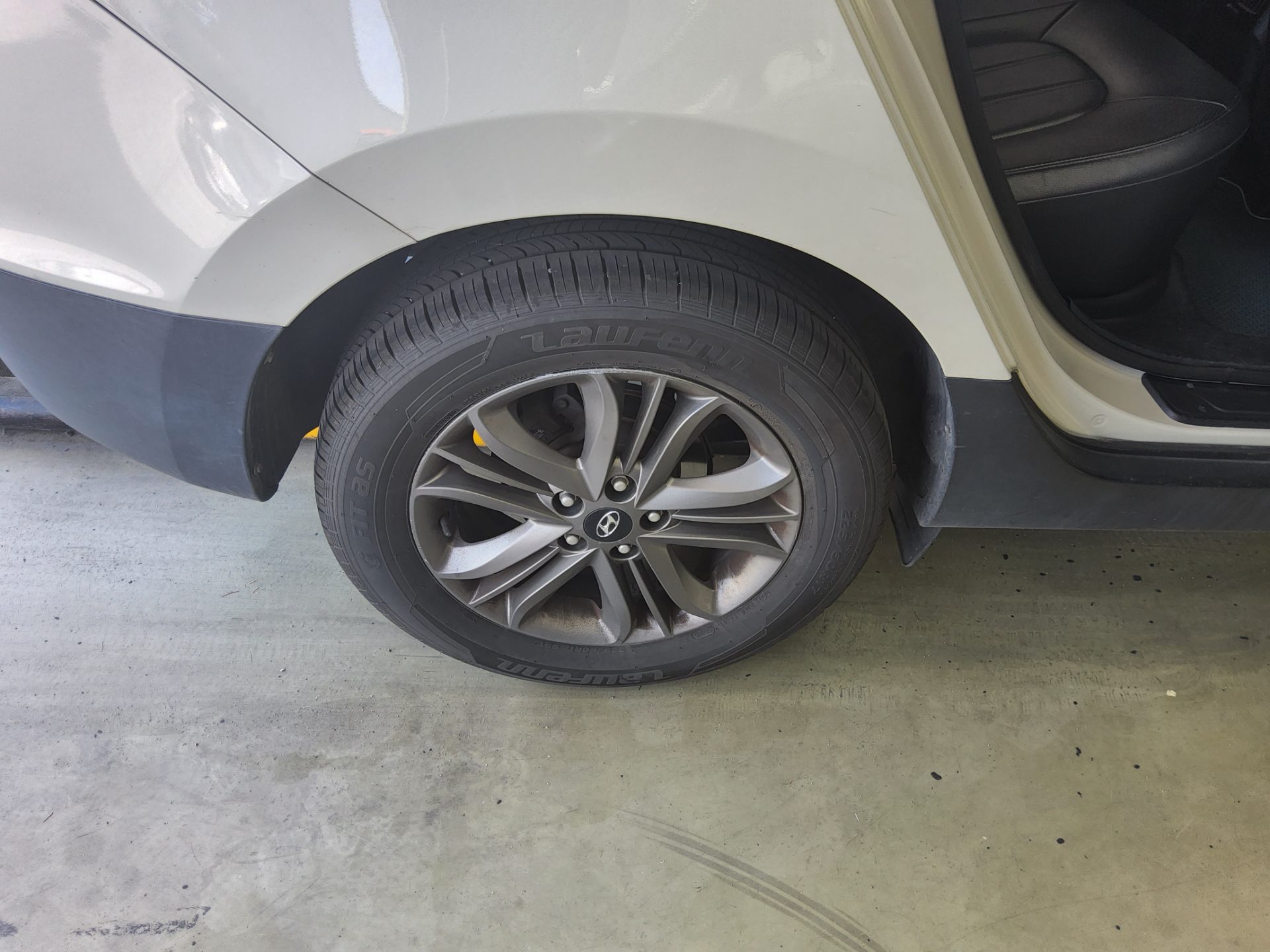 2014 - hyundai tucson
