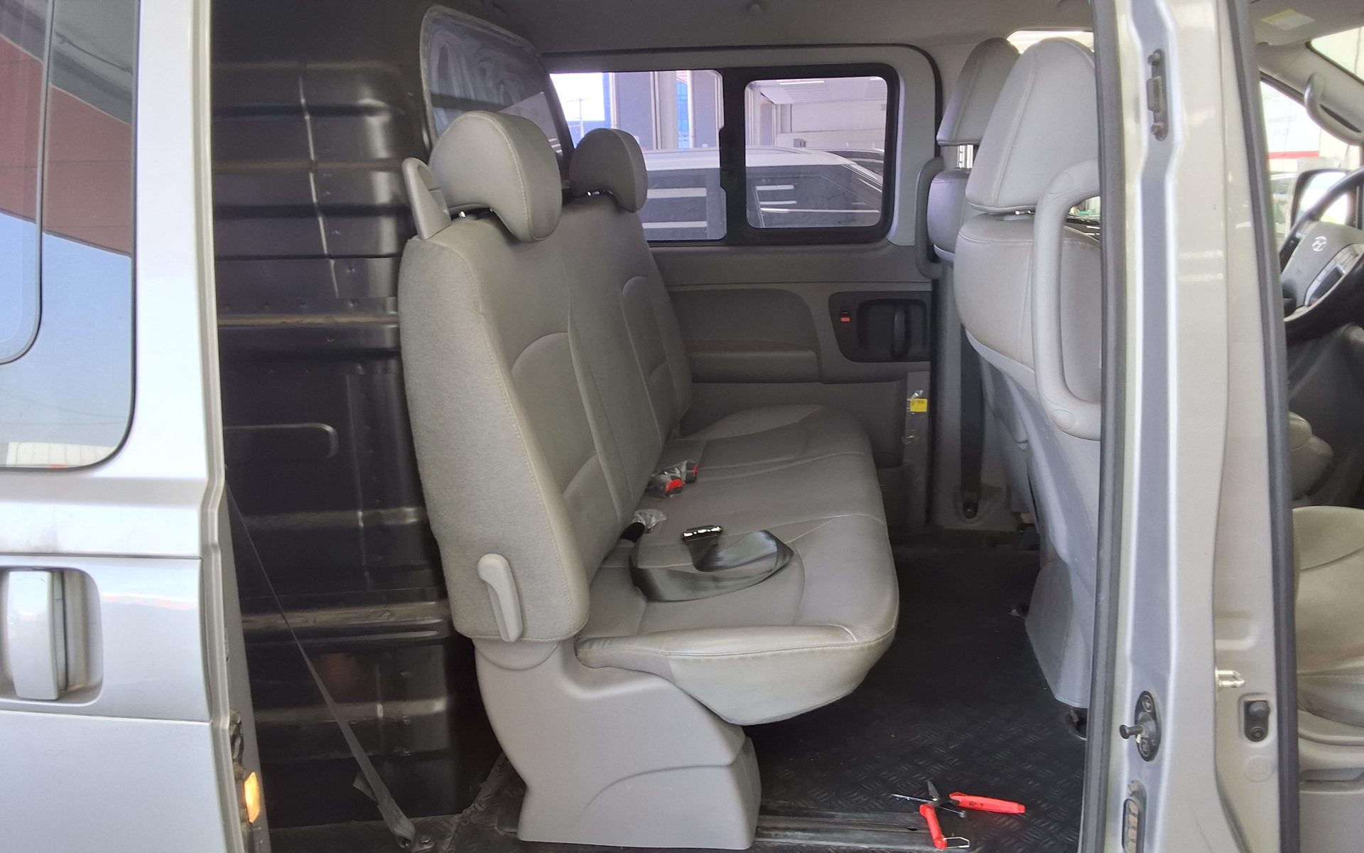2018 - hyundai grand starex
