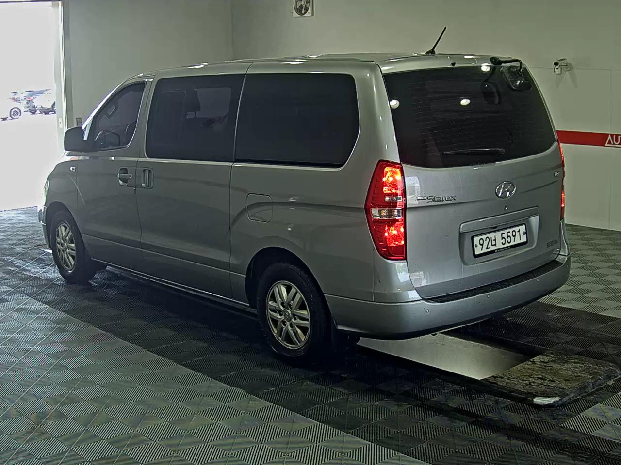2018 - hyundai grand starex