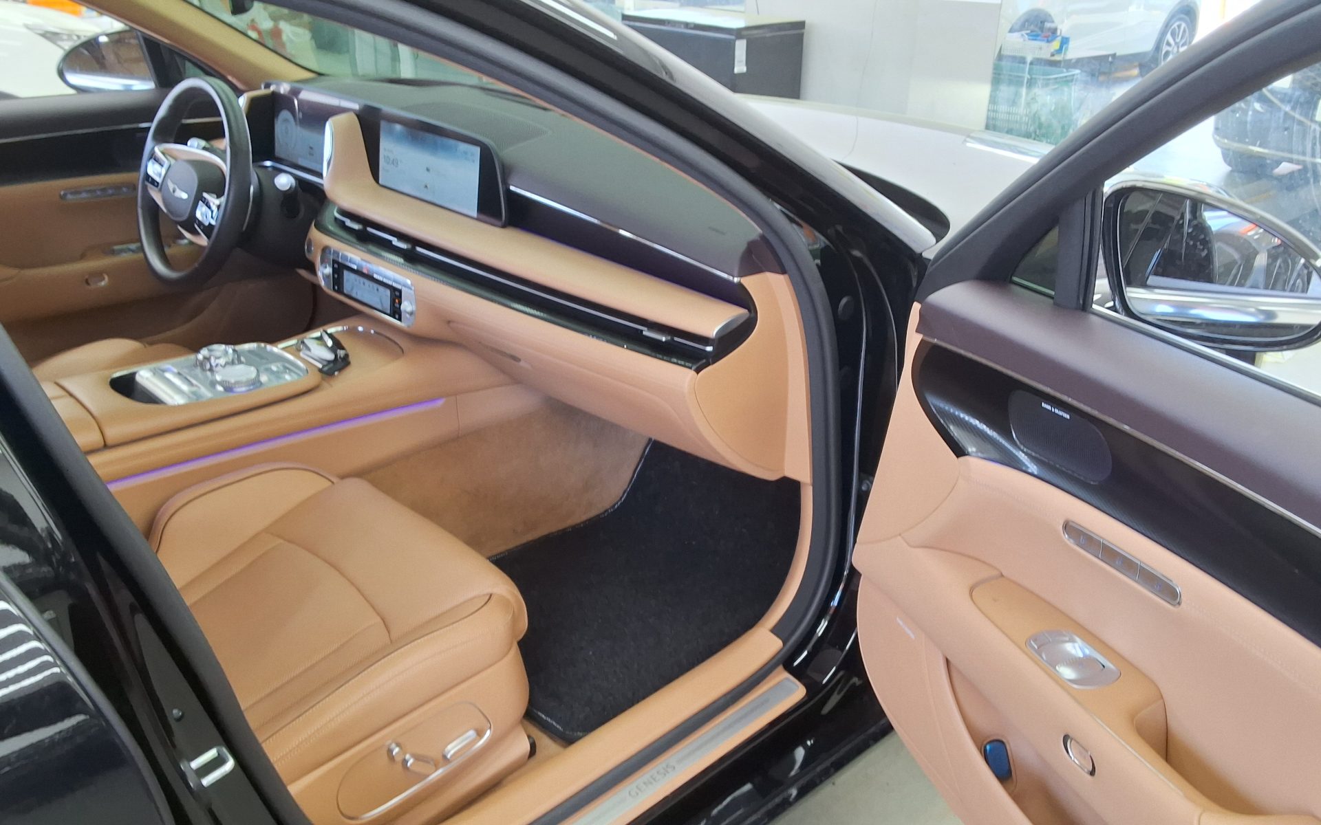 2022 - genesis g90