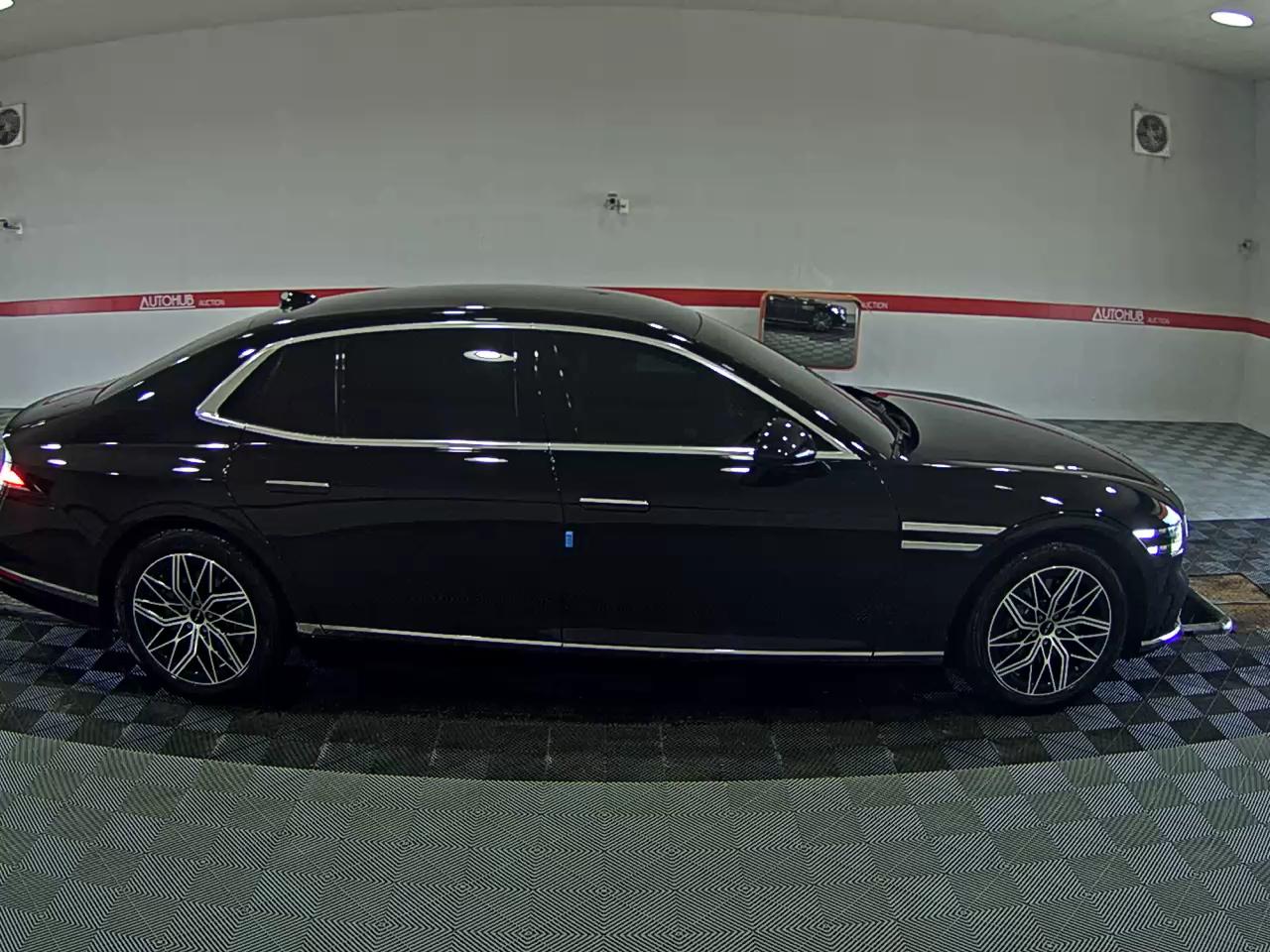 2022 - genesis g90